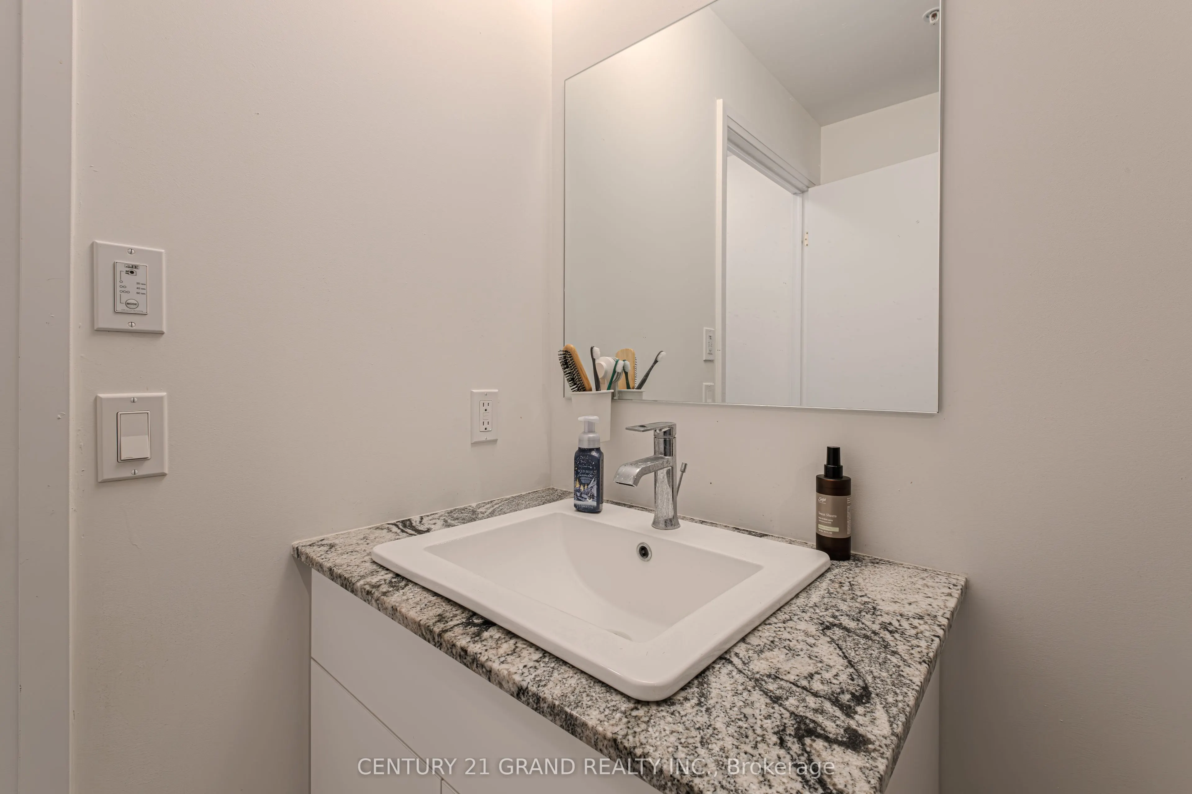 60 Charles Street W, #503