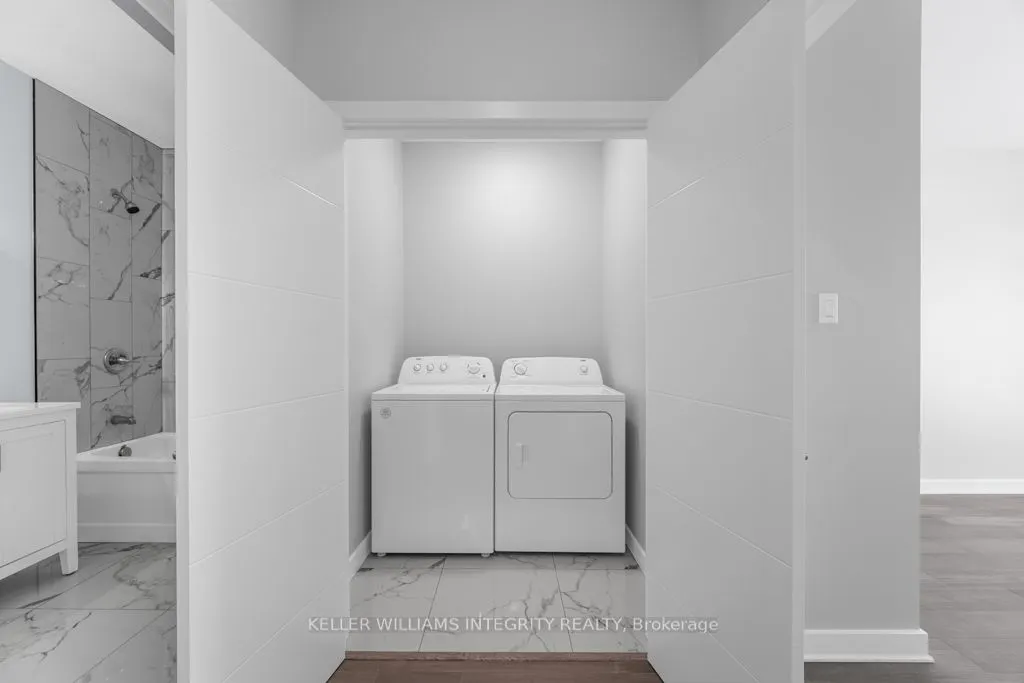 875 CONTOUR Street, #B
