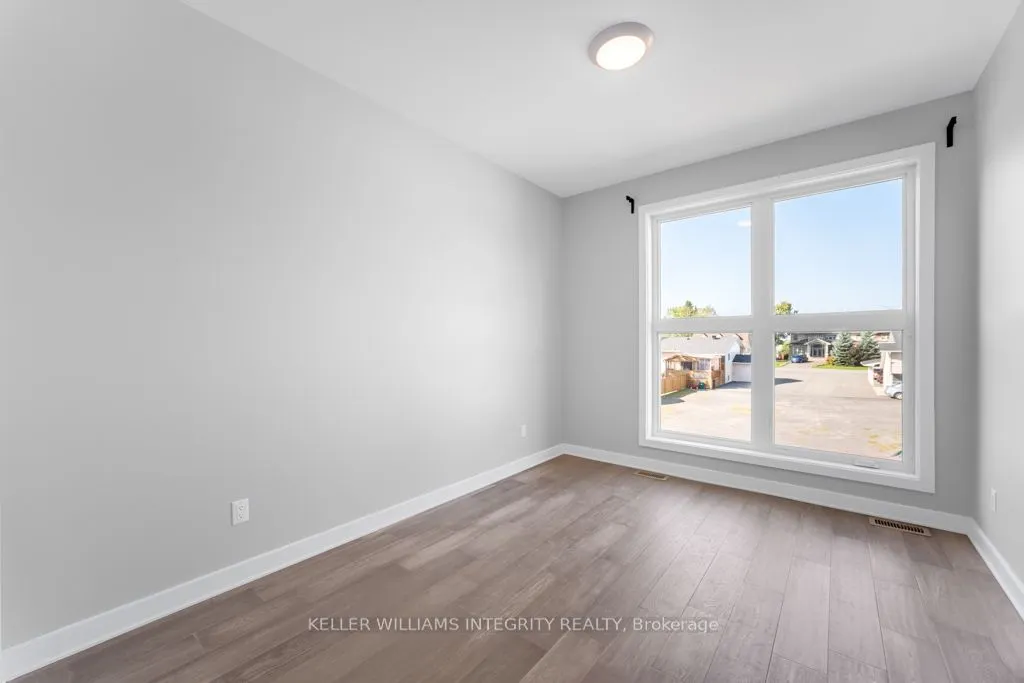 875 CONTOUR Street, #B