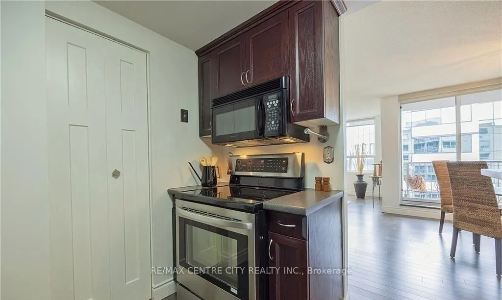 155 Kent Street, #1205