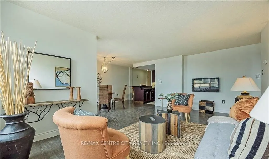 155 Kent Street, #1205