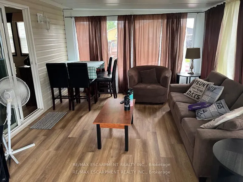 45 Quarry View Village