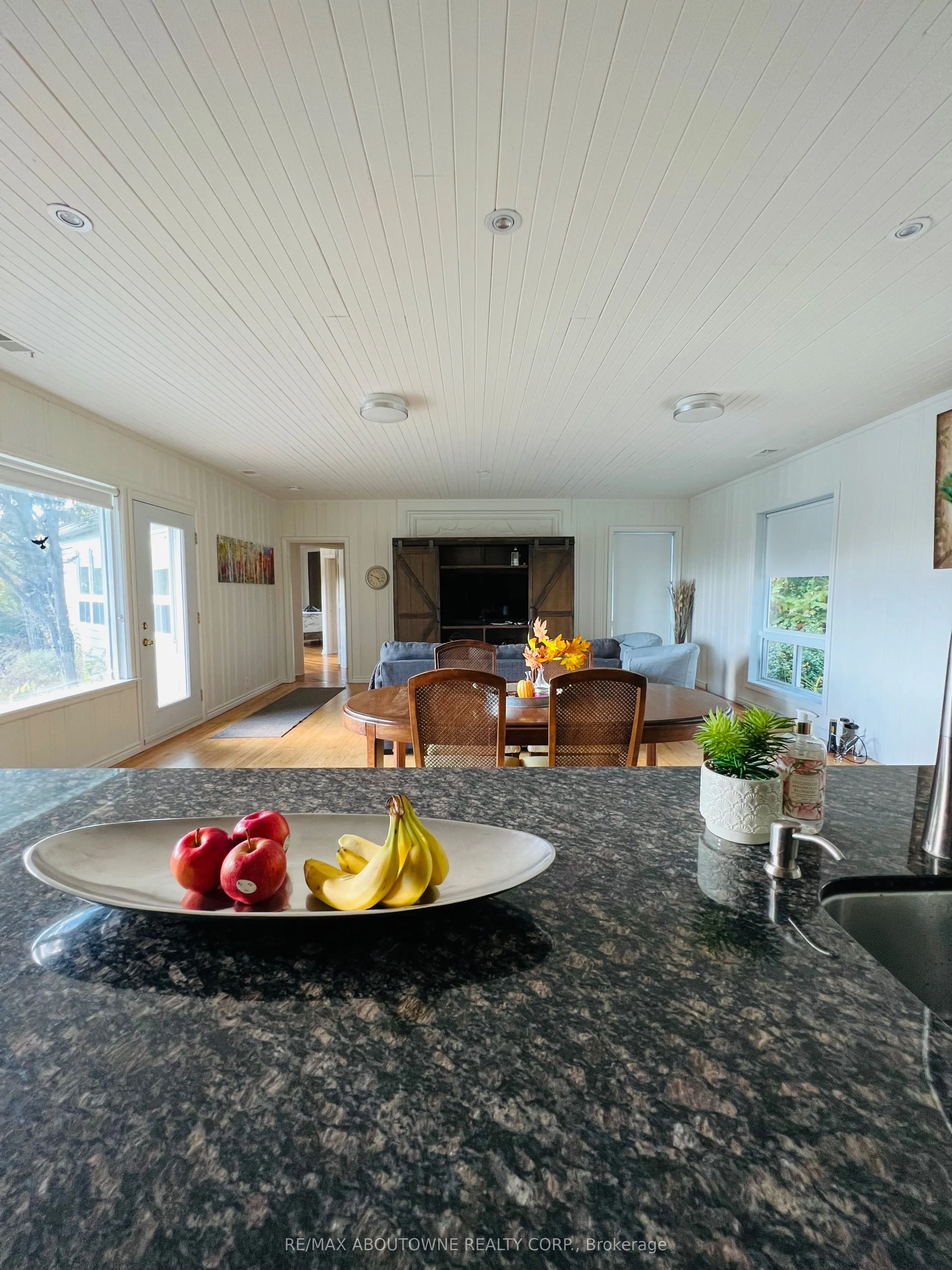 8 Renwood Place