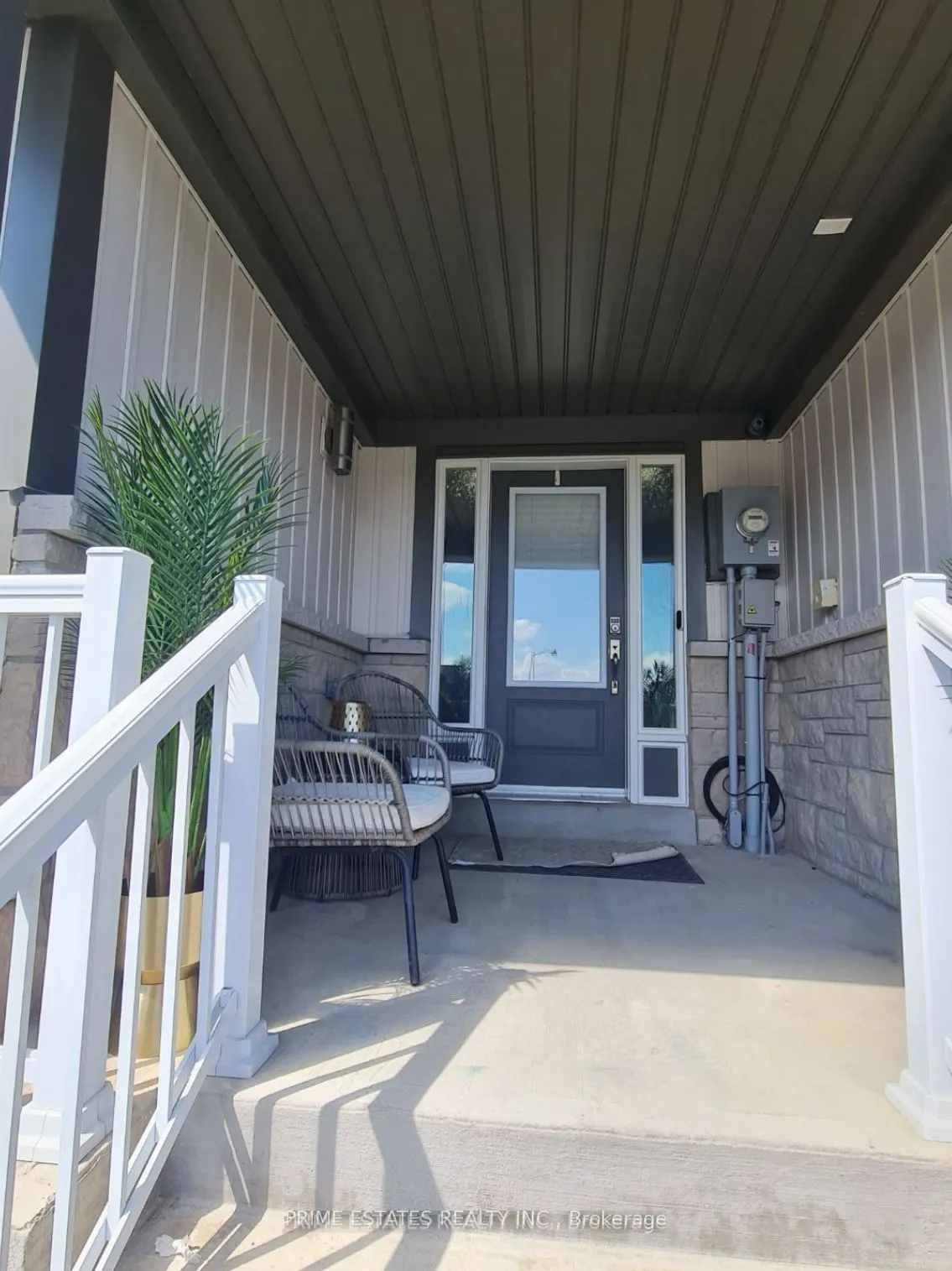 754 Cook Crescent