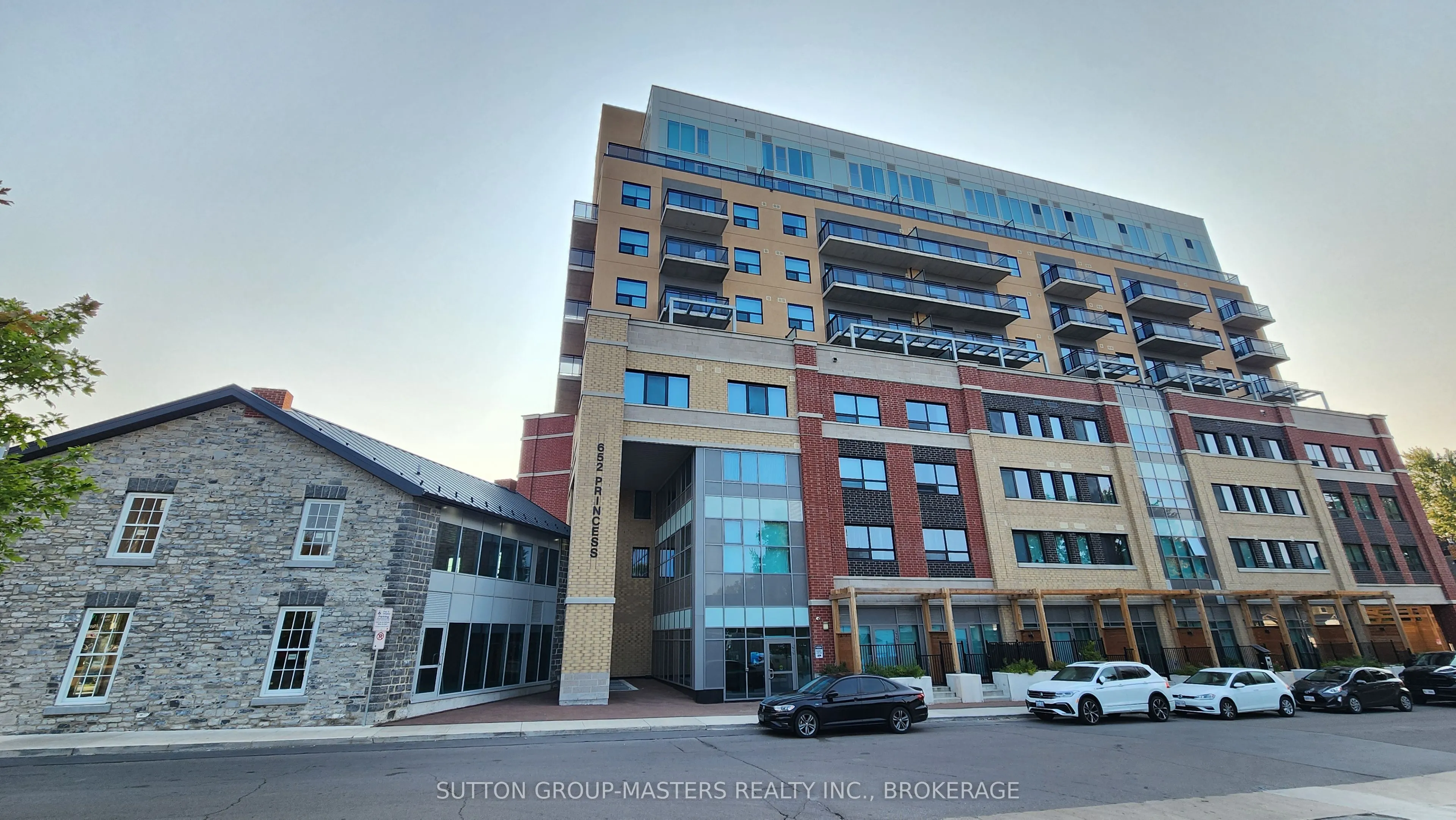 652 Princess Street #211