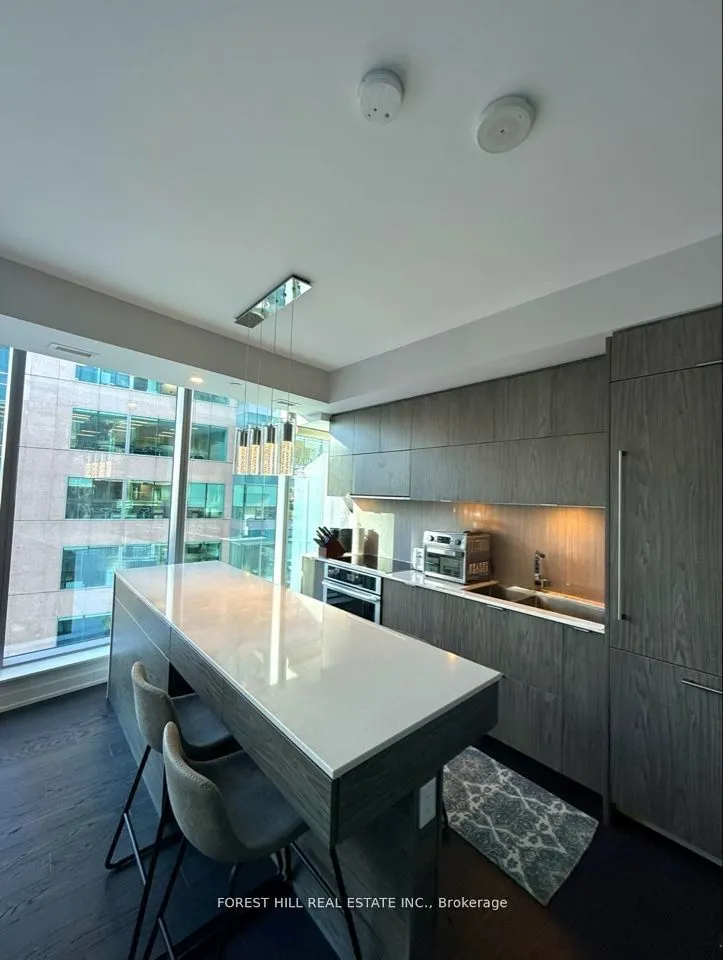 101 Queen Street #910