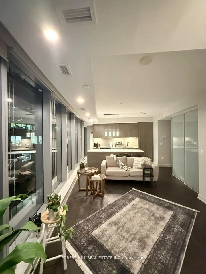 101 Queen Street #910