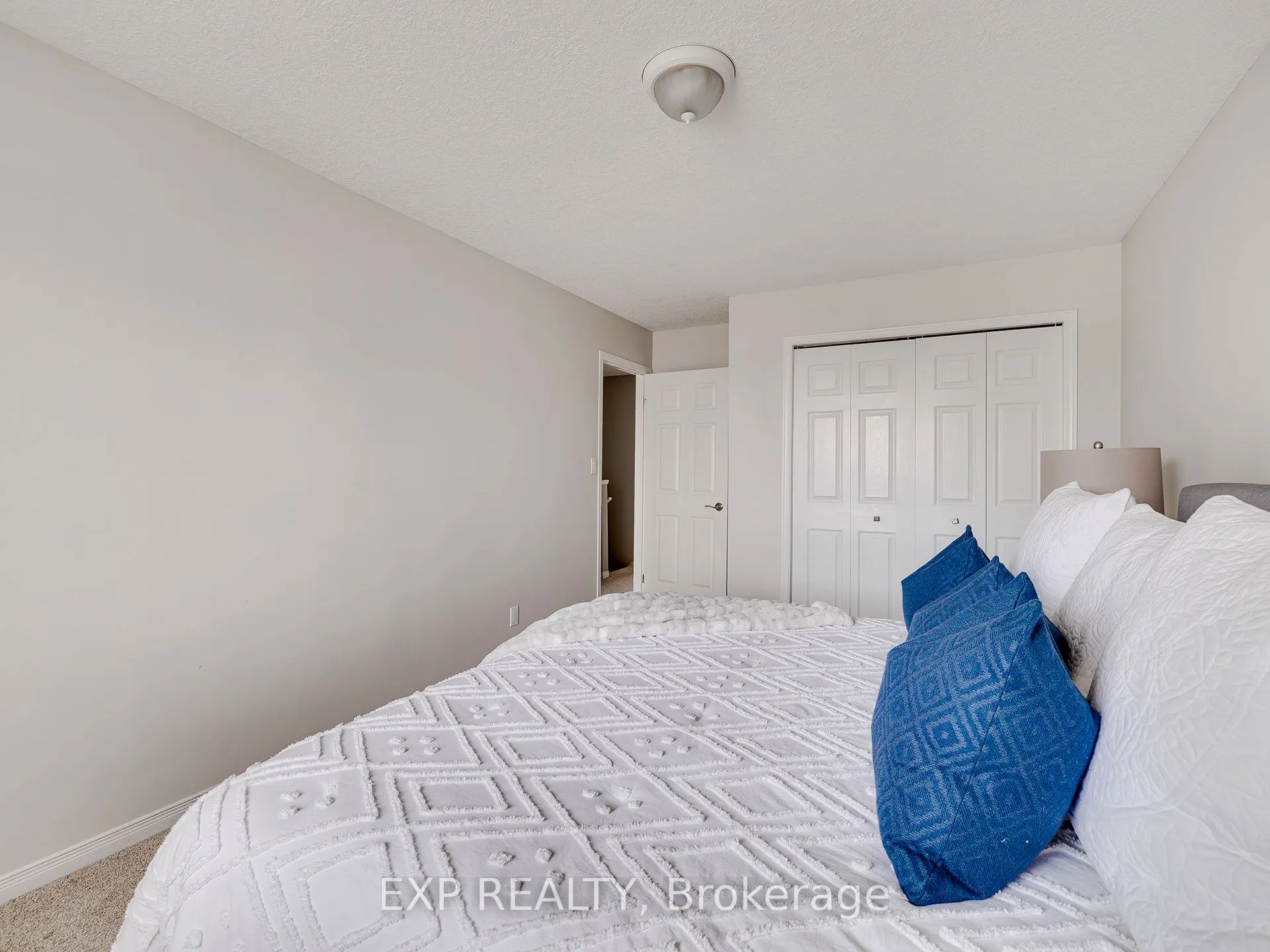 148 Athlone Crescent