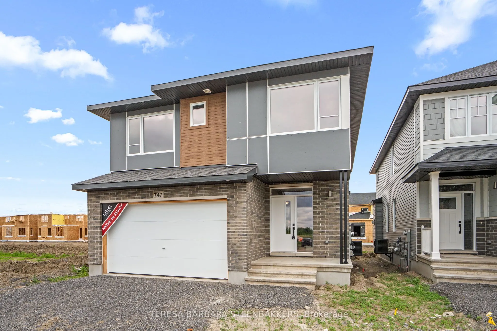 747 Kenny Gordon Avenue W