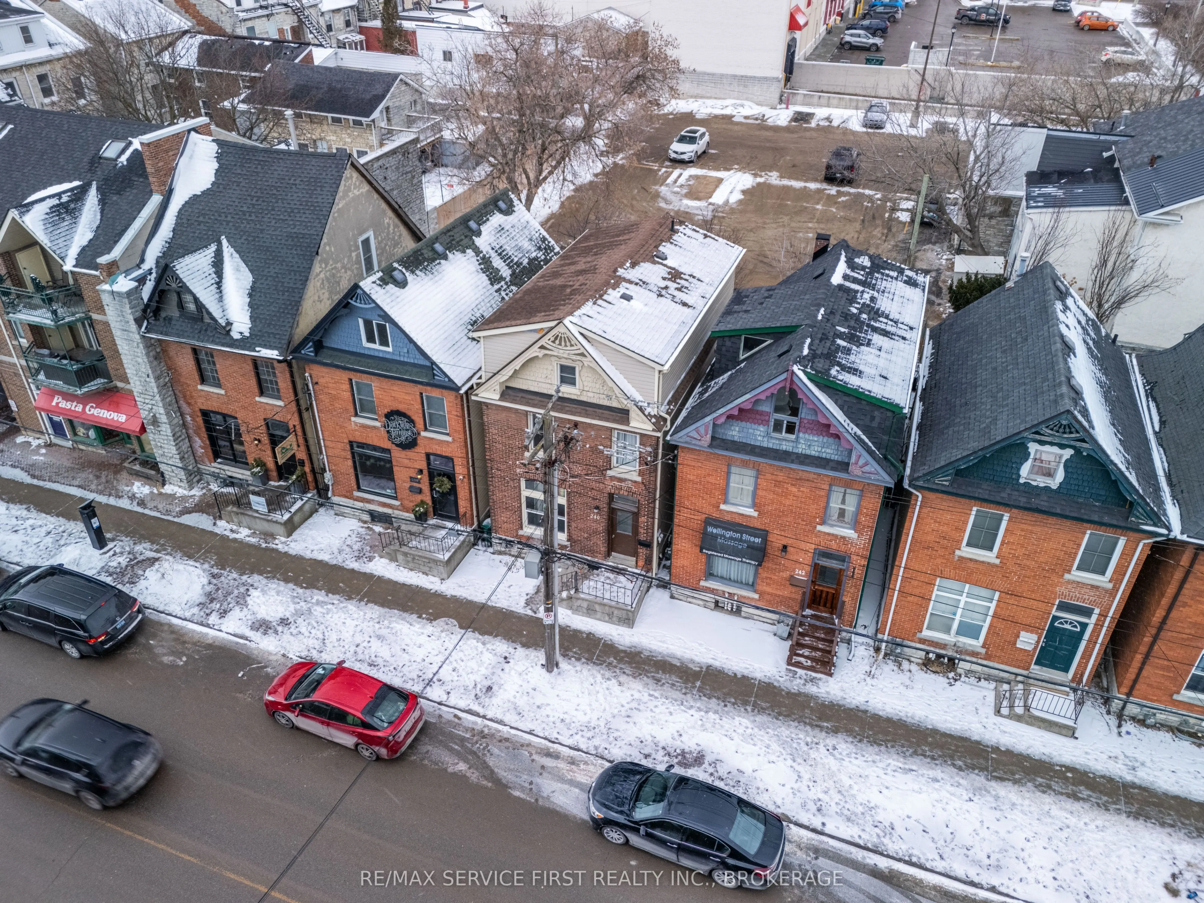 240 Wellington Street