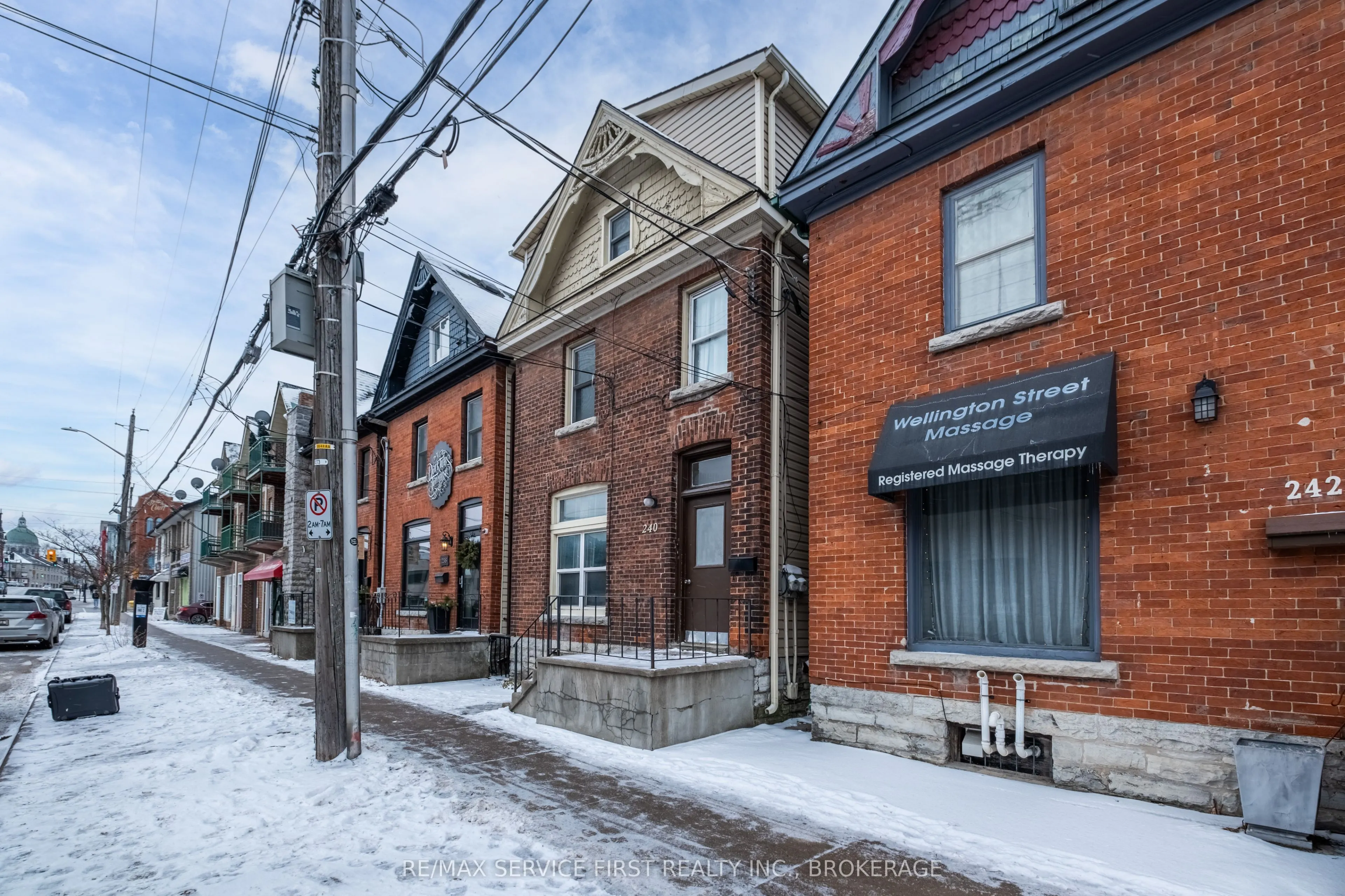 240 Wellington Street