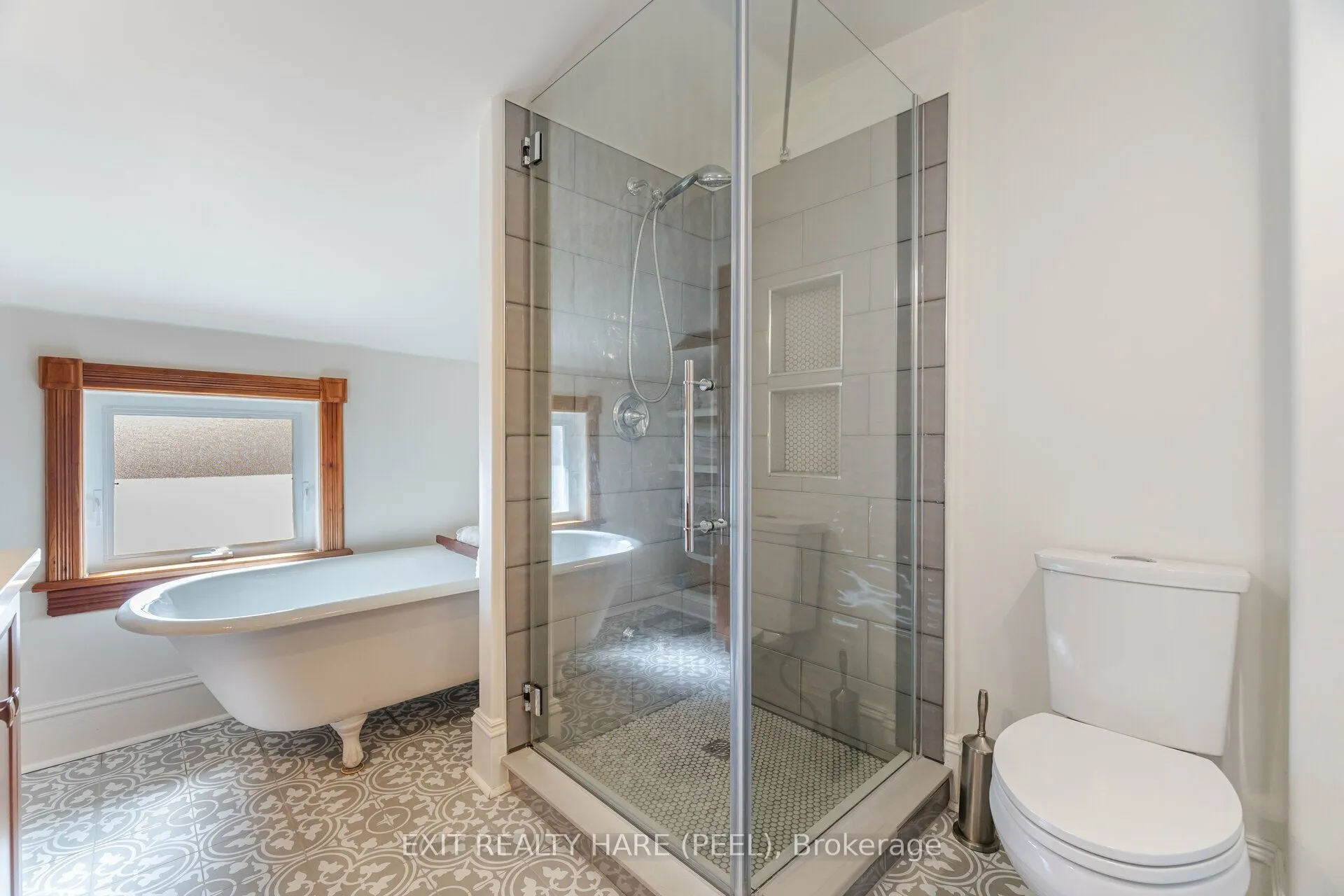 51 Osprey Street S
