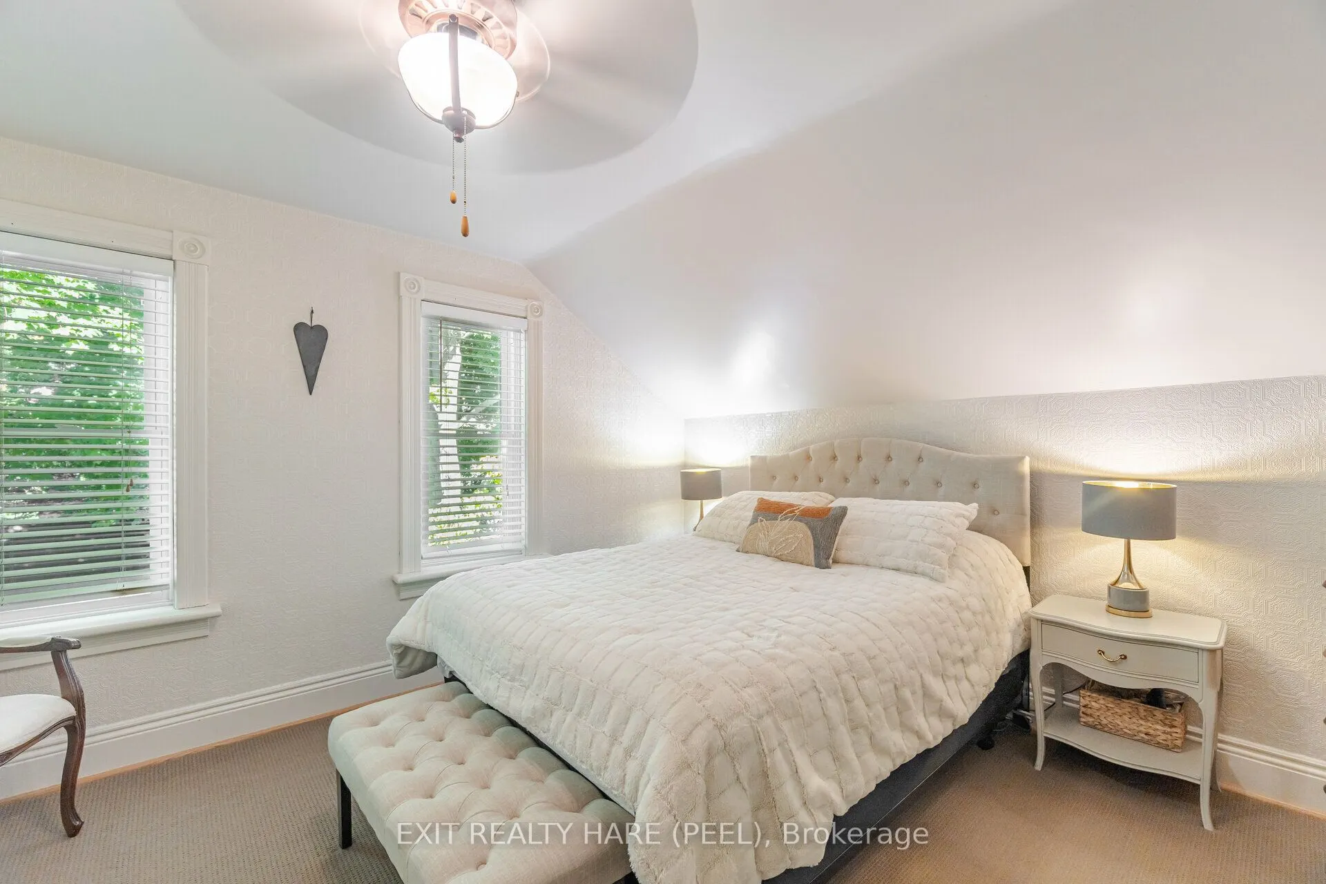 51 Osprey Street S