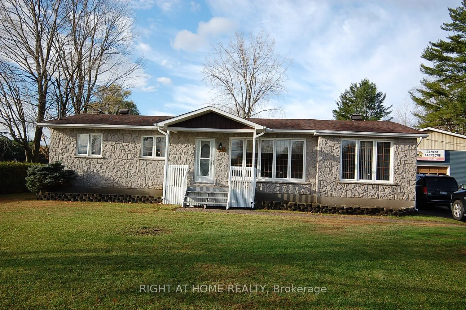 312 Ramage Road N