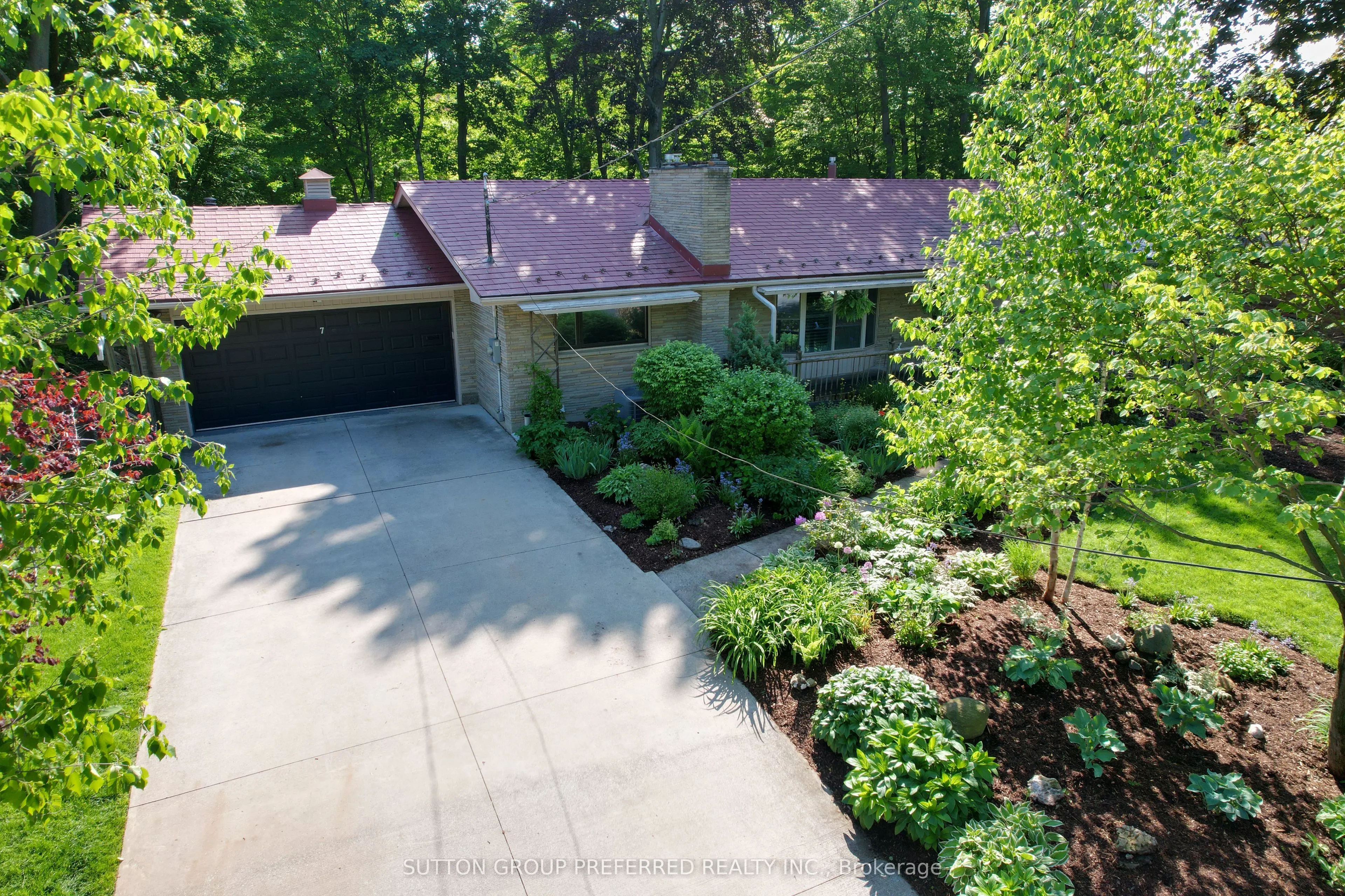 7 Metamora Crescent