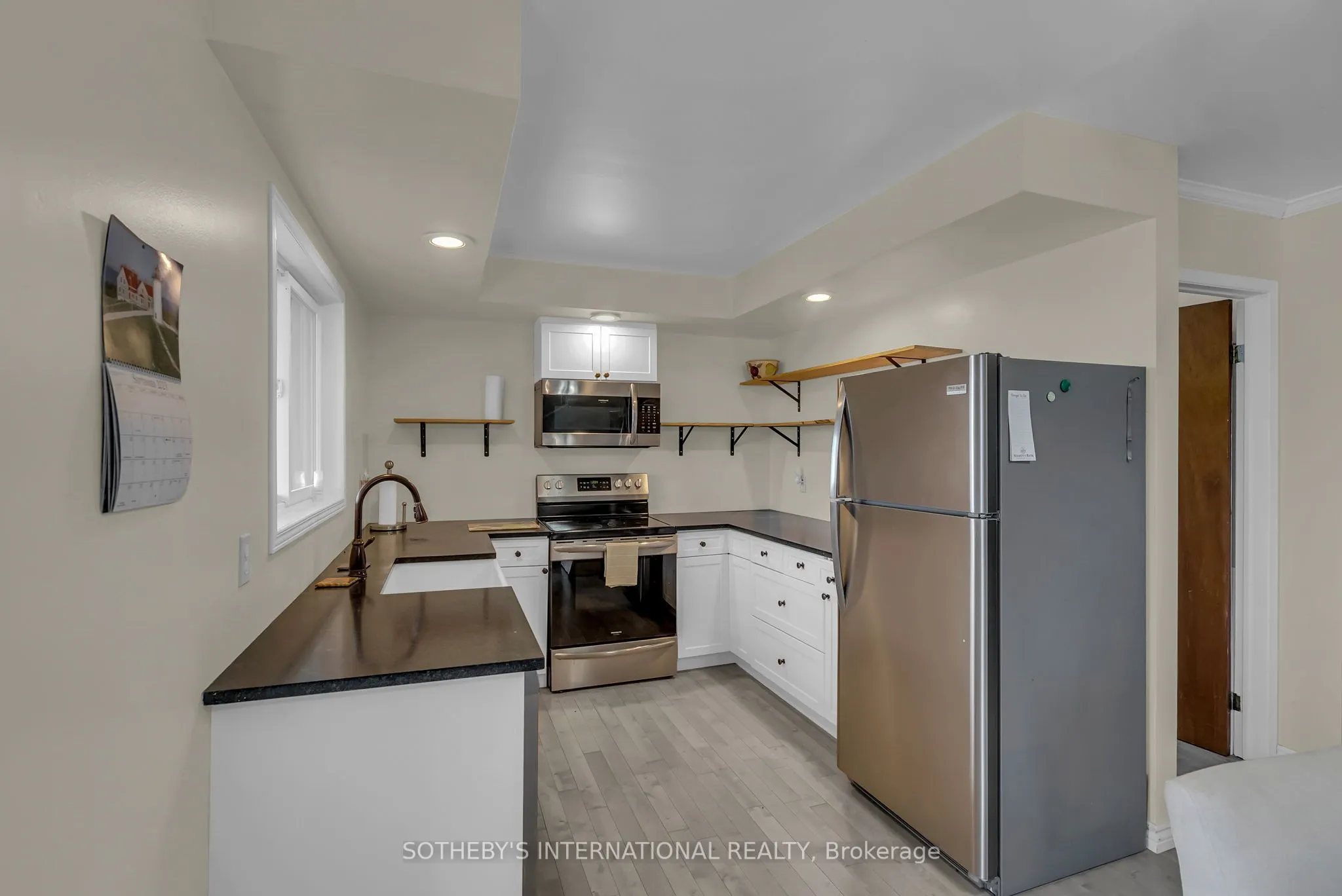 20820 South Service Road