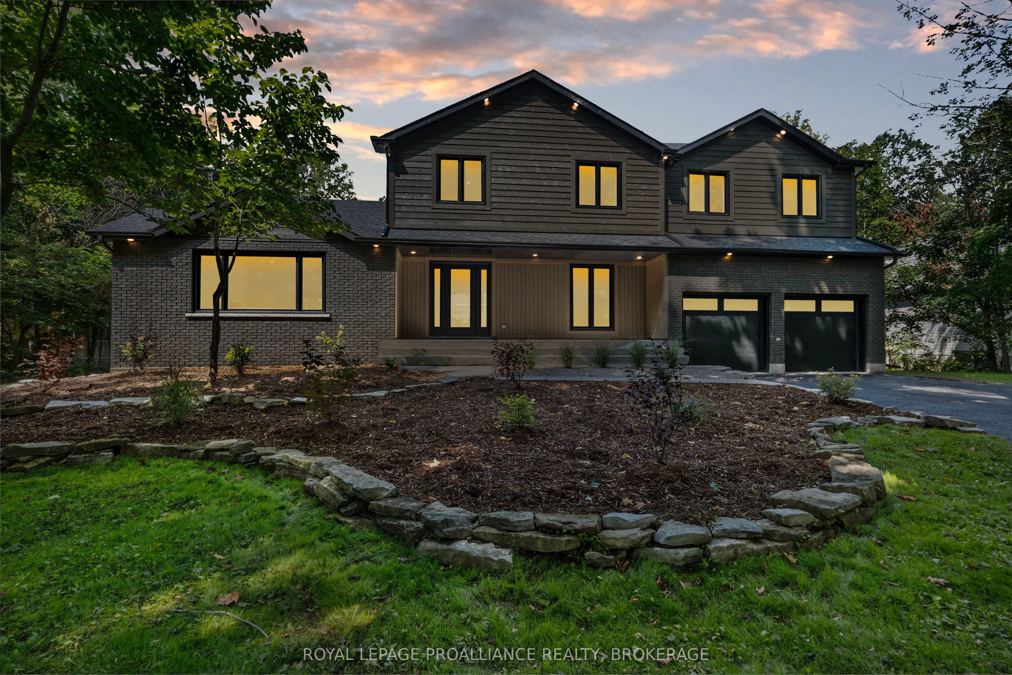 17 Riverside Drive