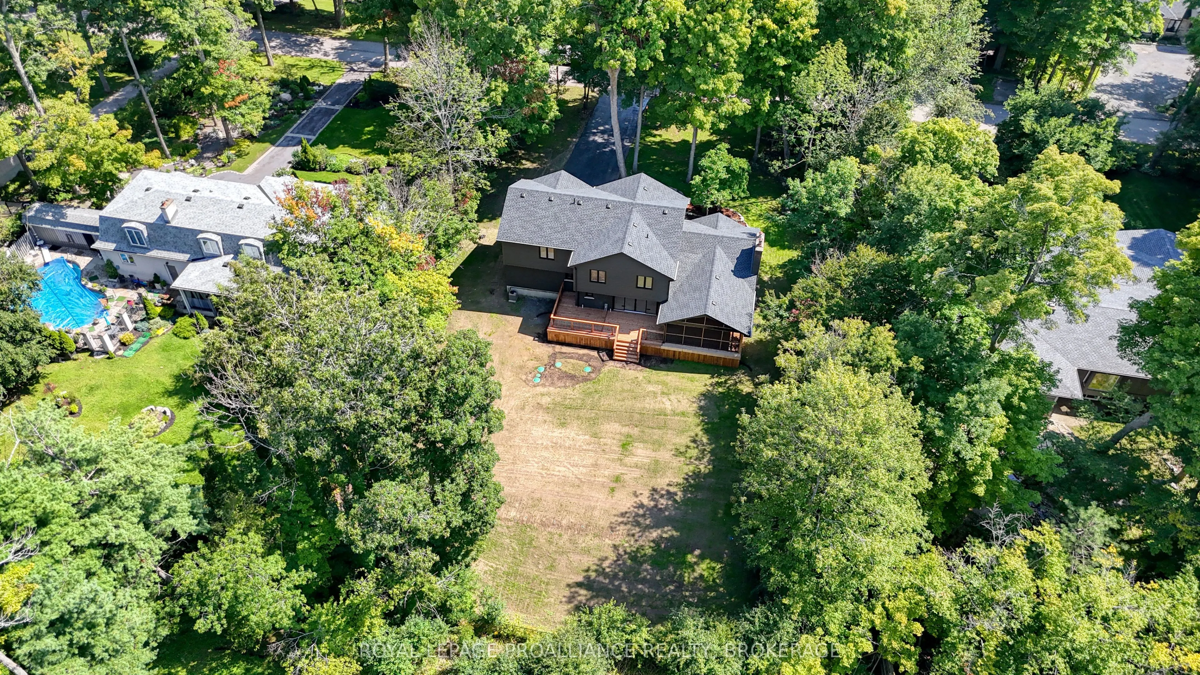 17 Riverside Drive