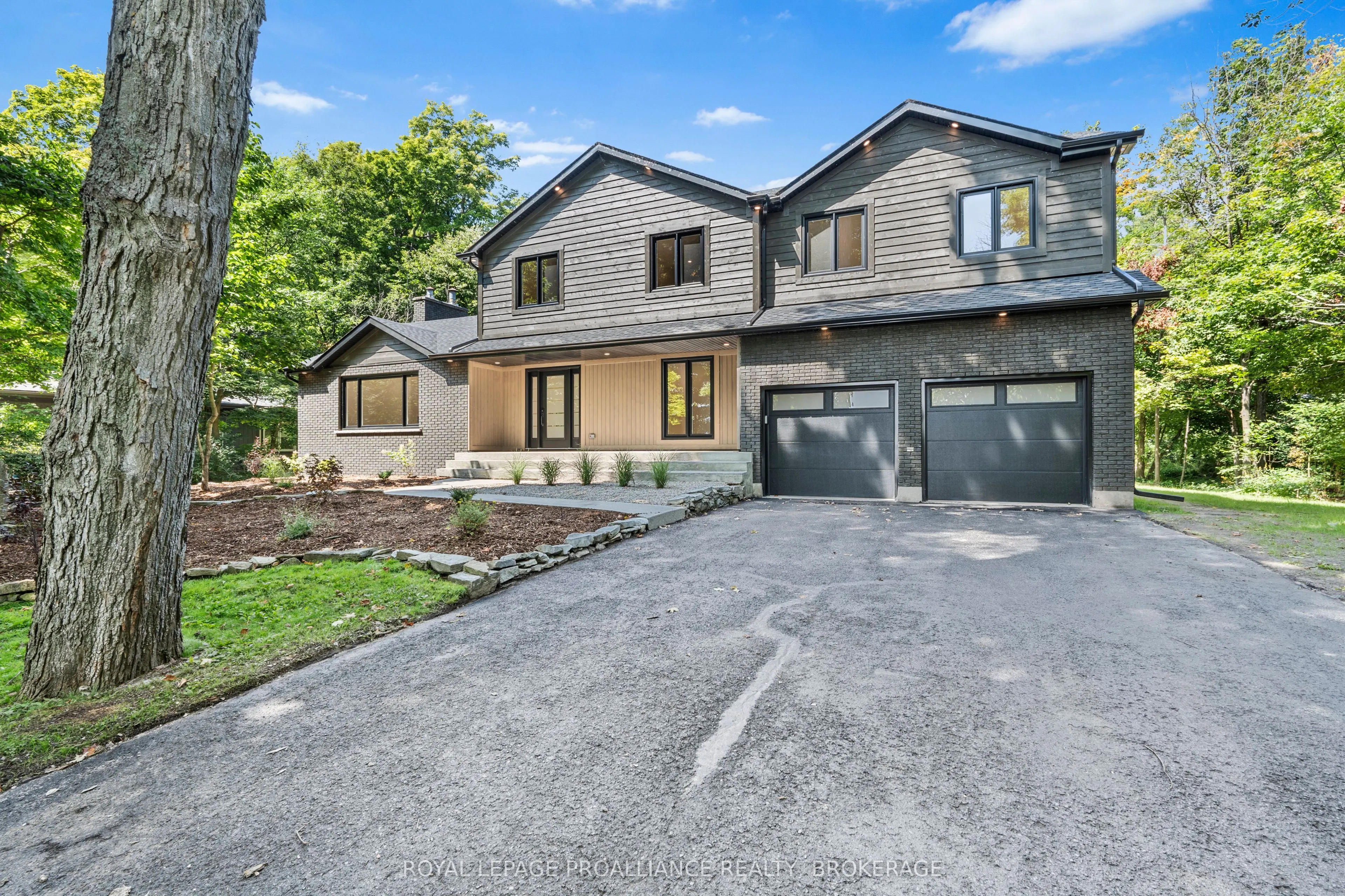 17 Riverside Drive