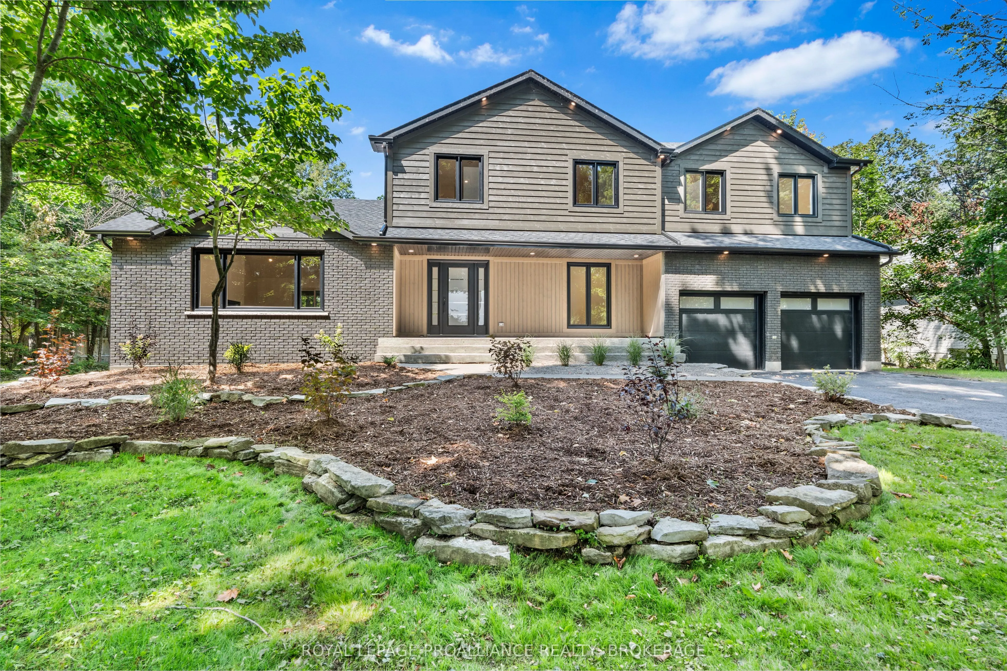 17 Riverside Drive