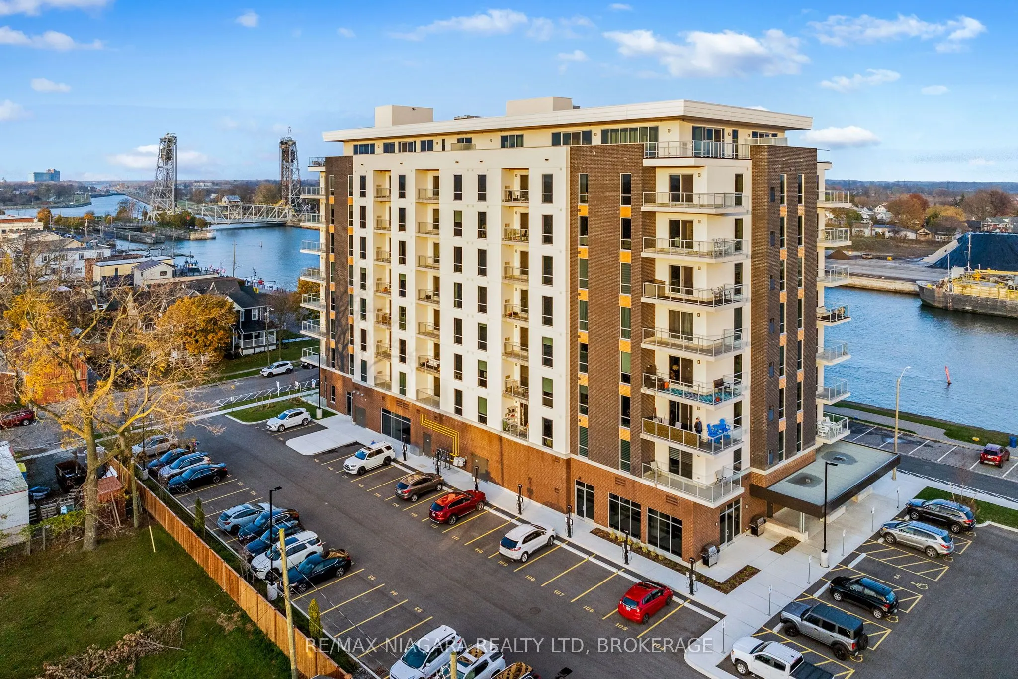 118 West Street #502