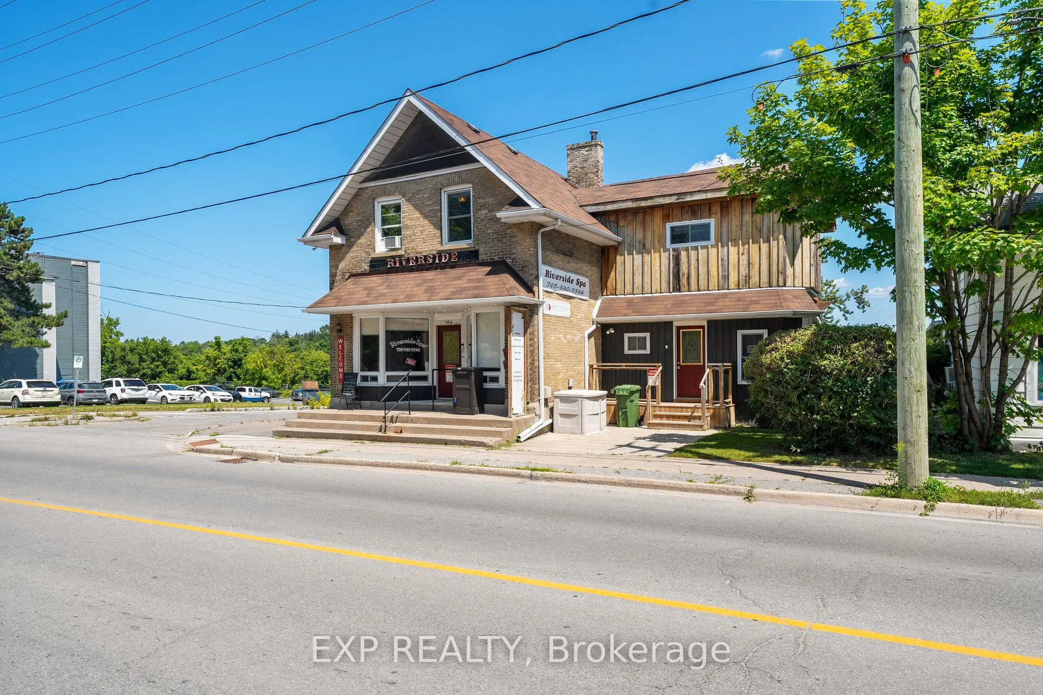 104 William Street N