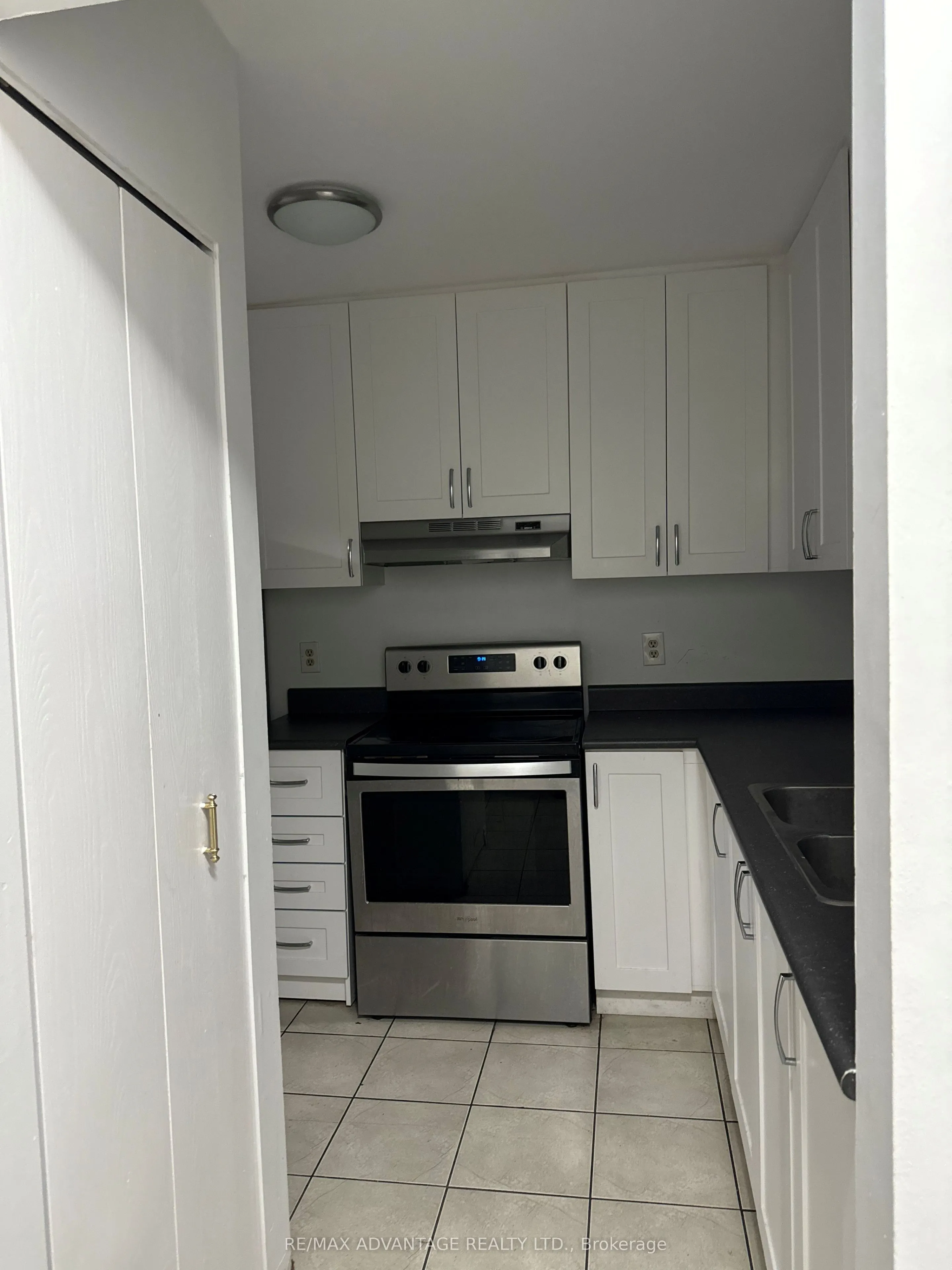 151 Bonaventure Drive N, #22