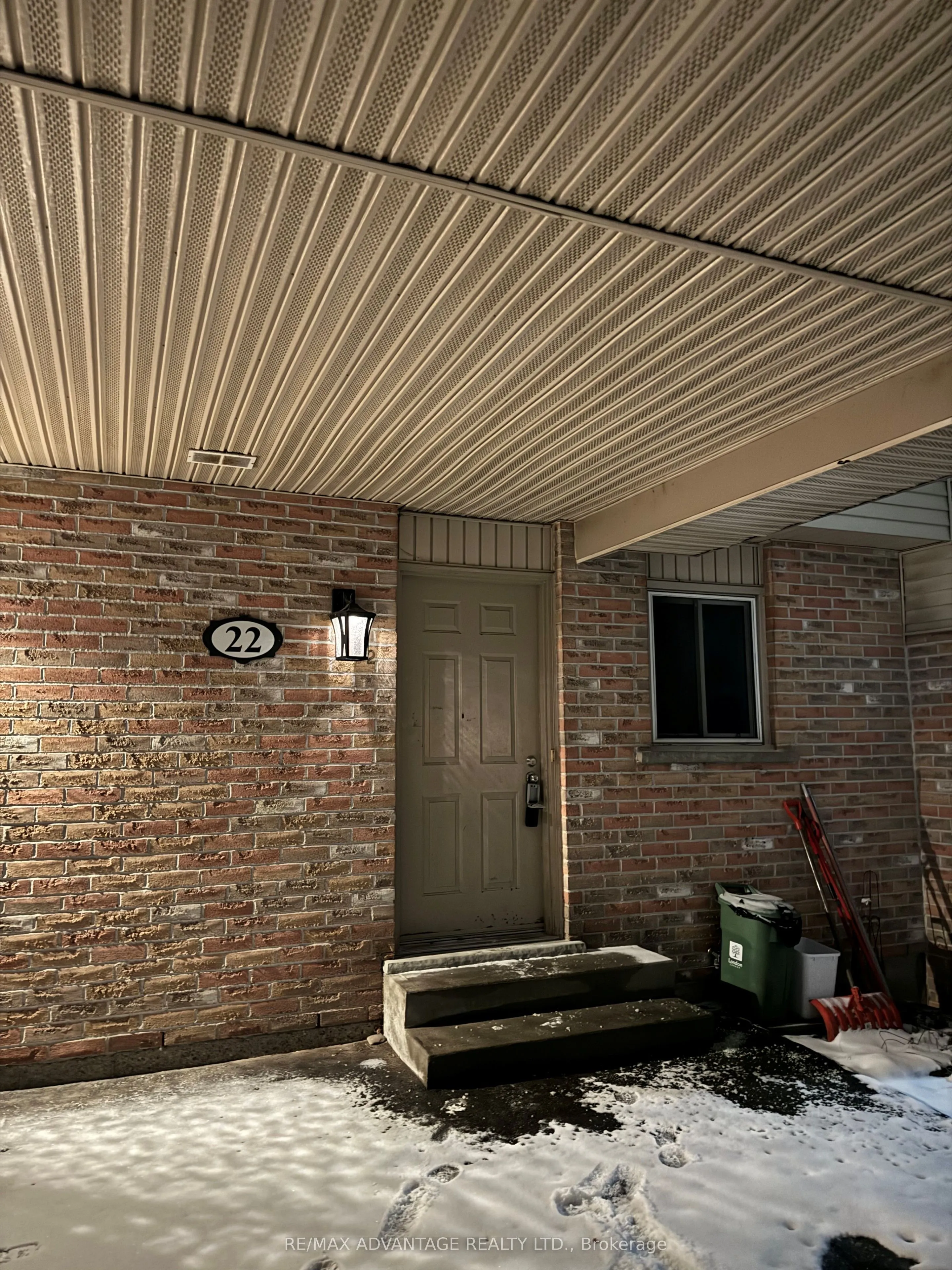 151 Bonaventure Drive N, #22