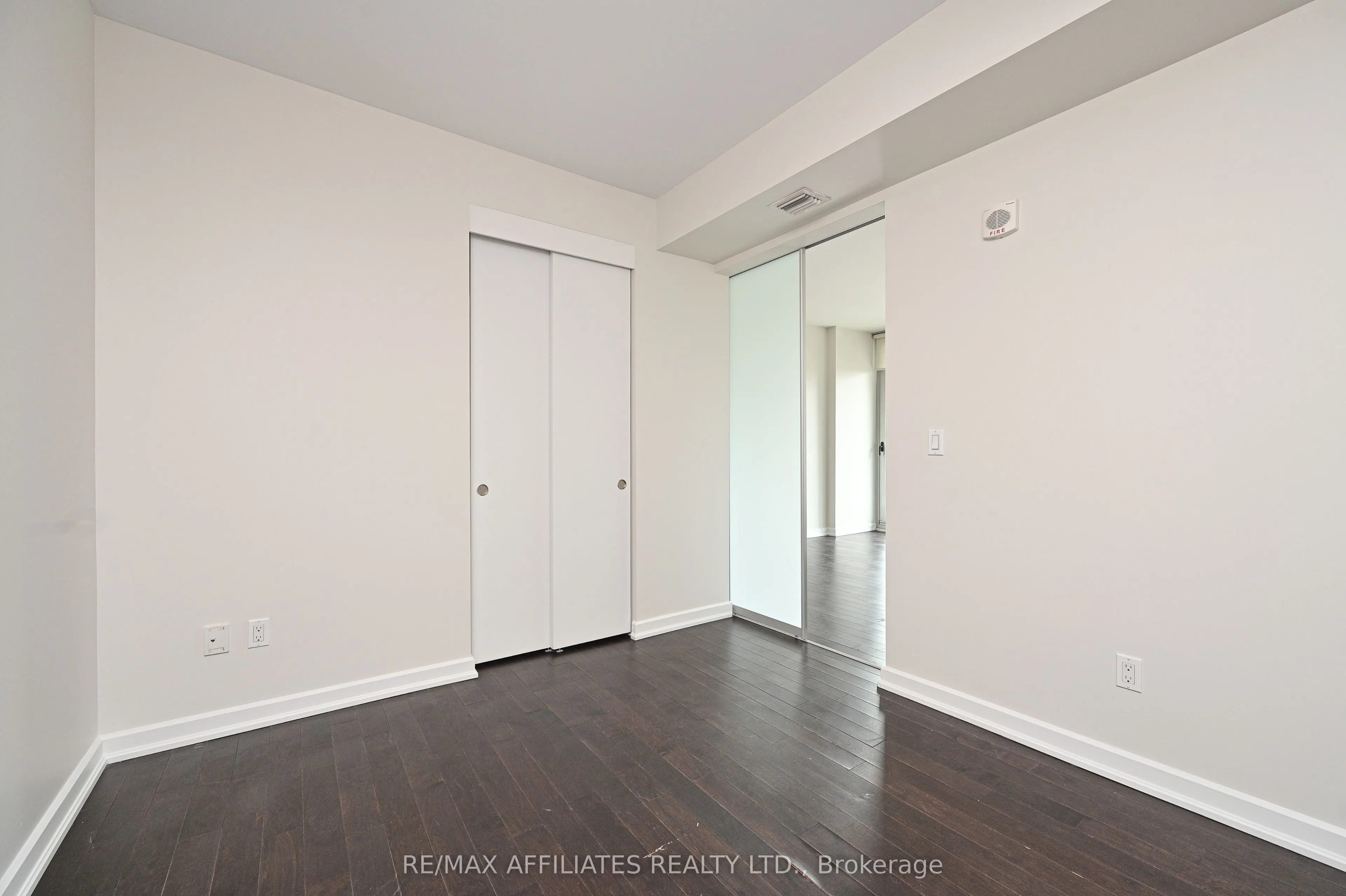 300 Lisgar Street #506