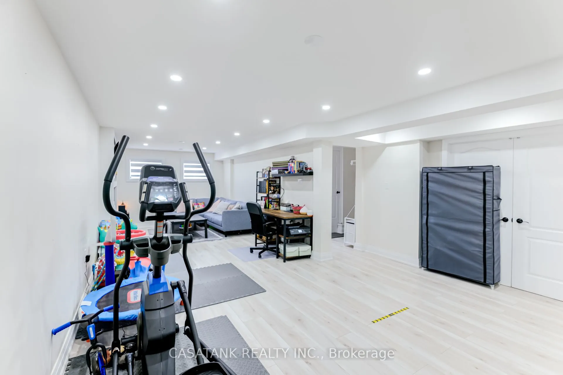 11 Peter Street