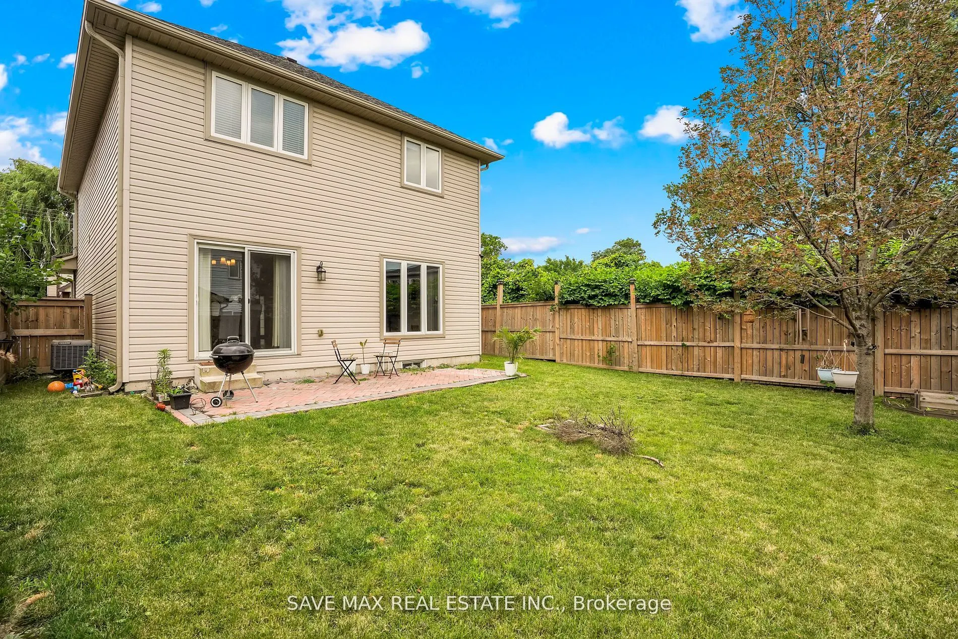 17 Lagoon Avenue