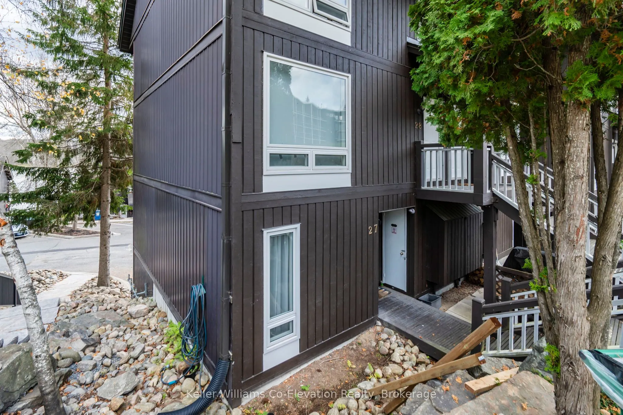 27 Turner Drive, #14