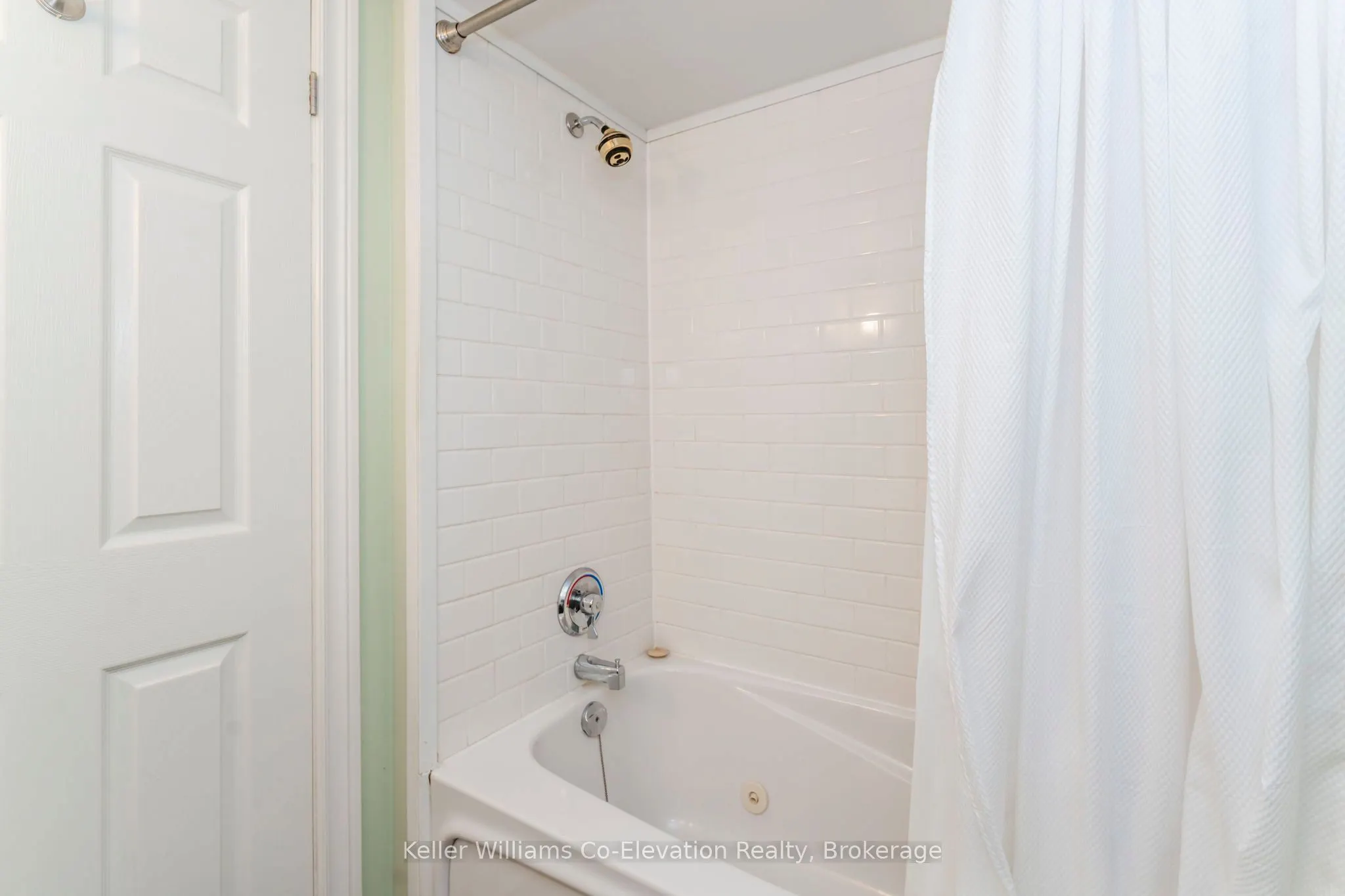 27 Turner Drive, #14