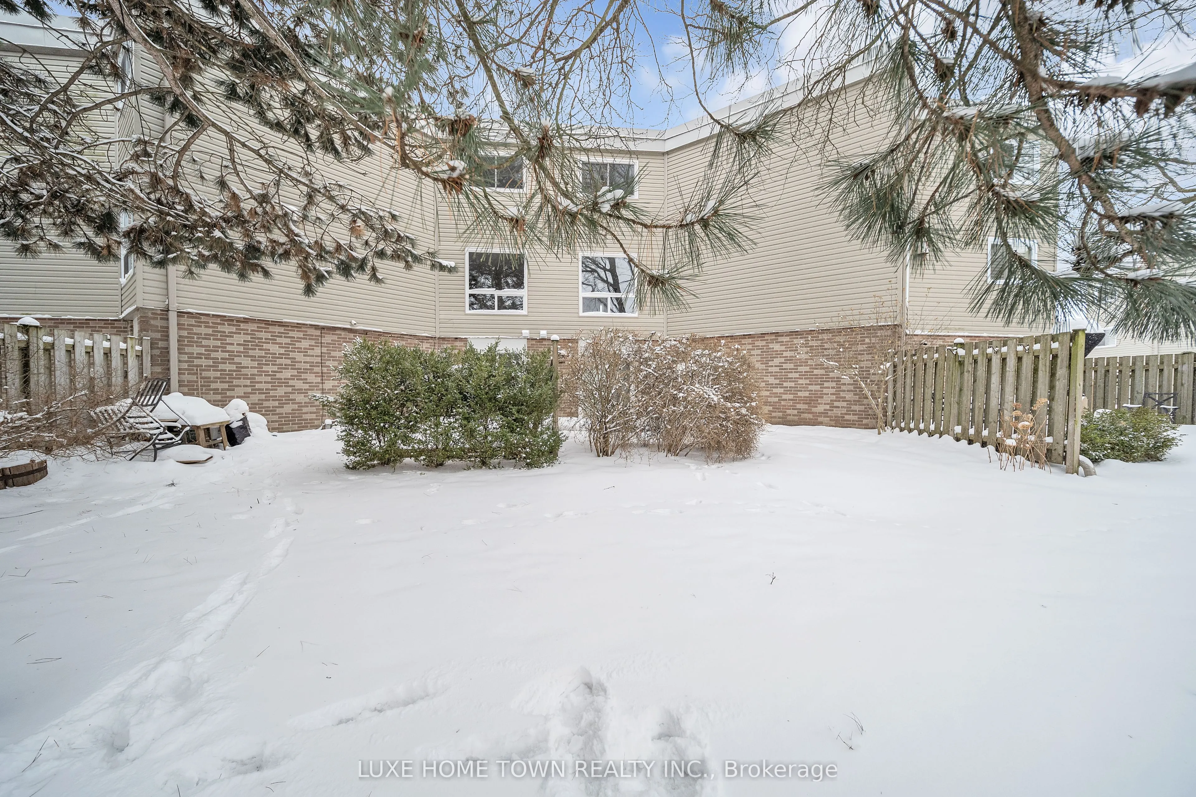 60 Elmsdale Drive #46