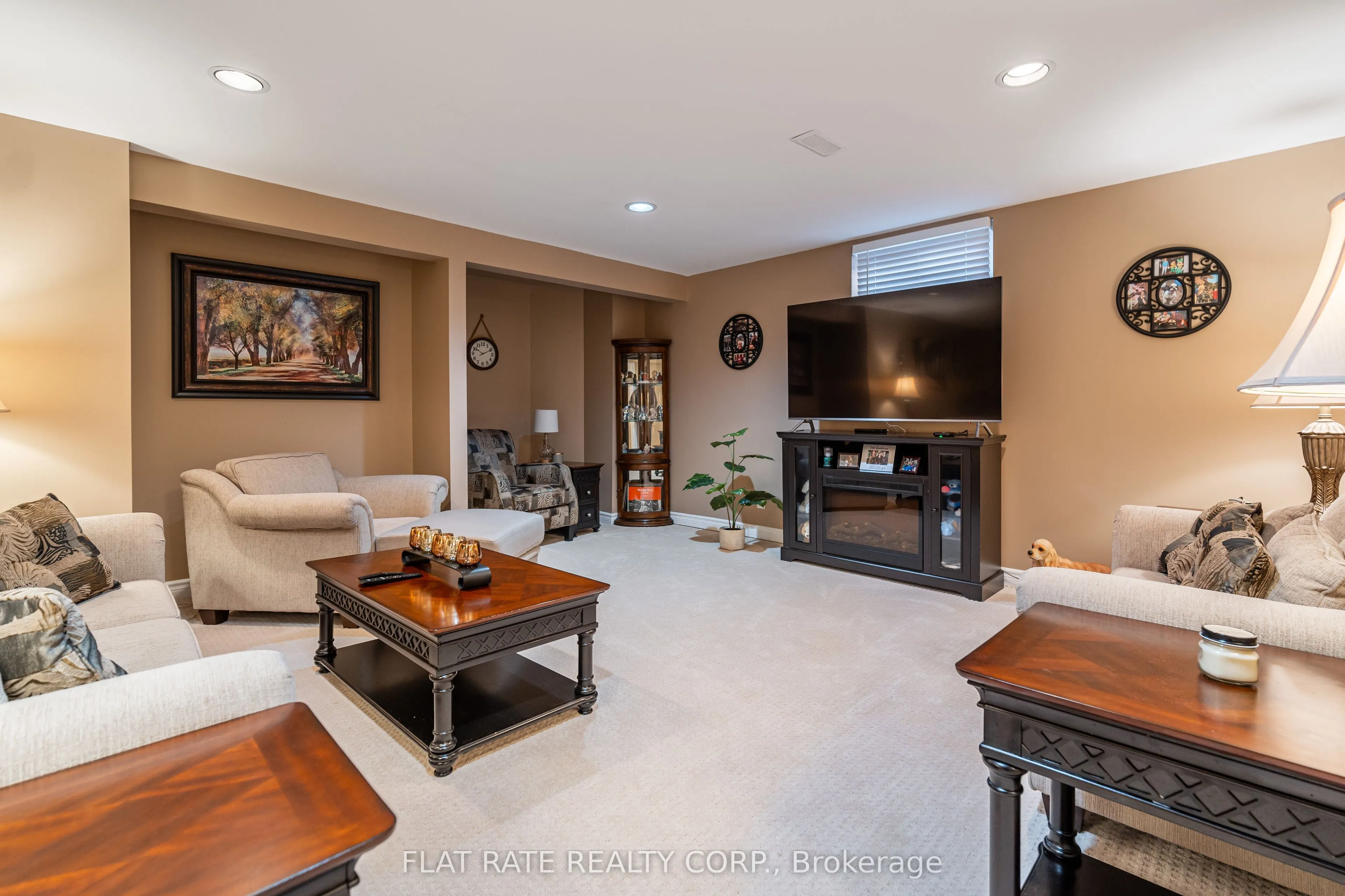 10 HILLVIEW Drive