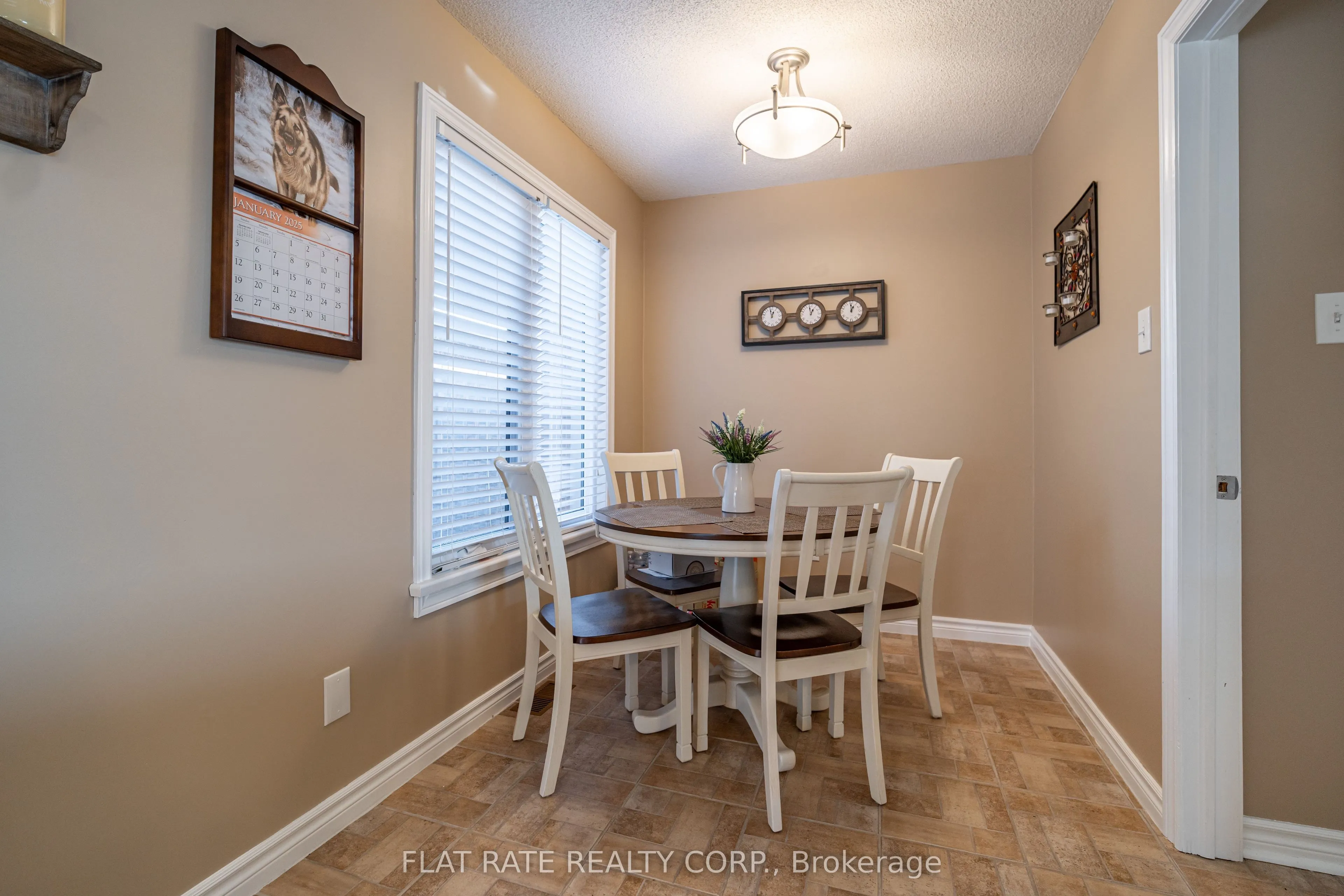 10 HILLVIEW Drive