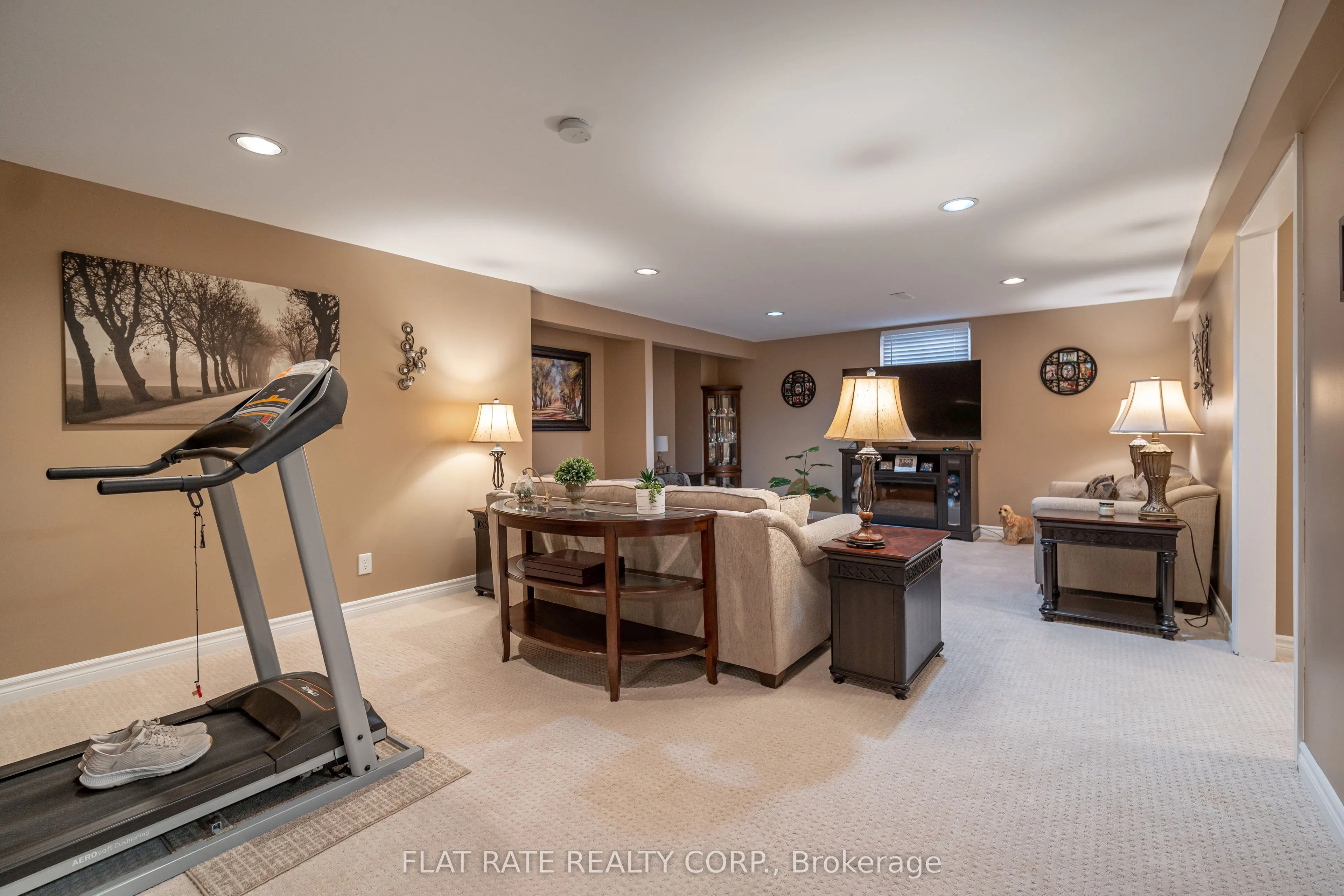 10 HILLVIEW Drive