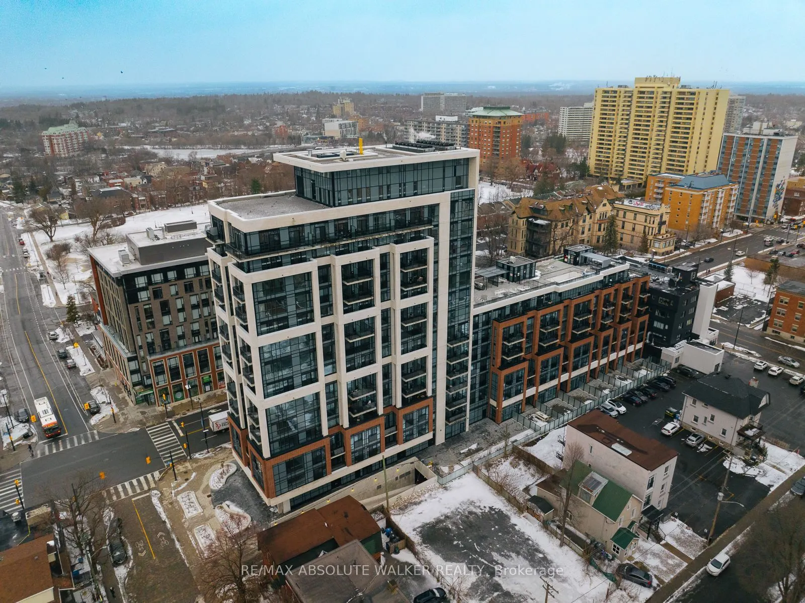 560 Rideau Street, #421