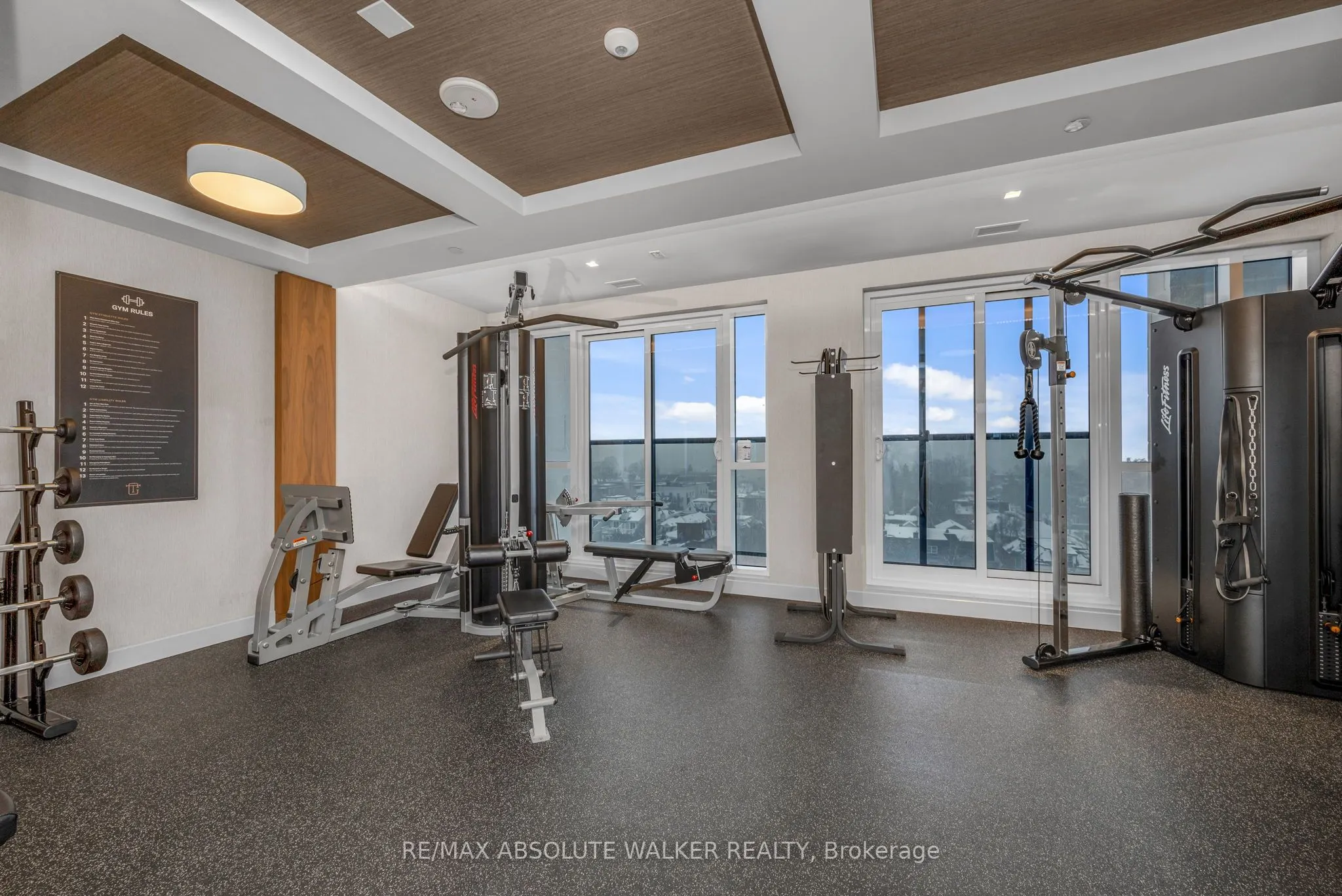 560 Rideau Street, #421