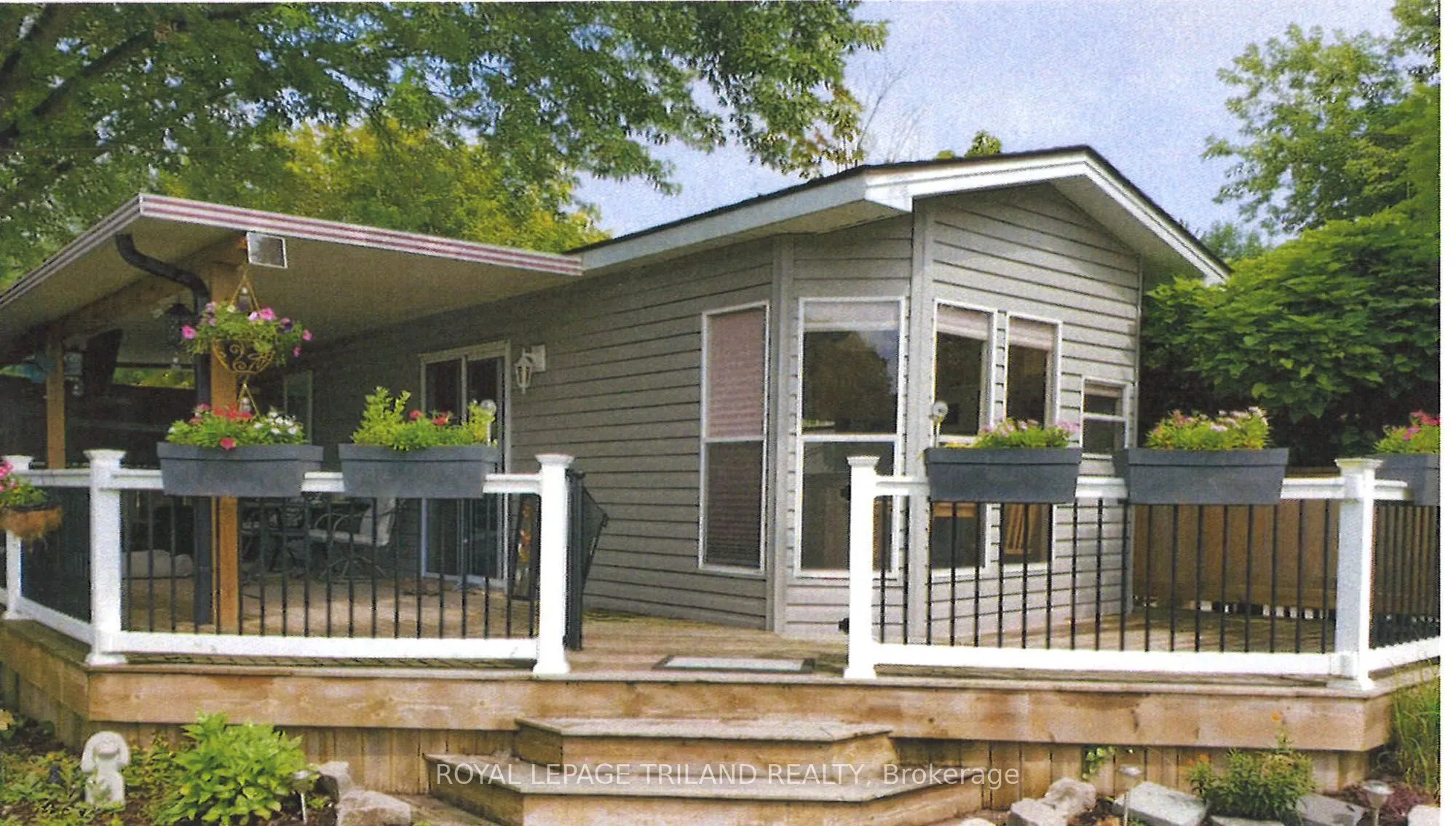 4895 Lakeshore Road, #D36