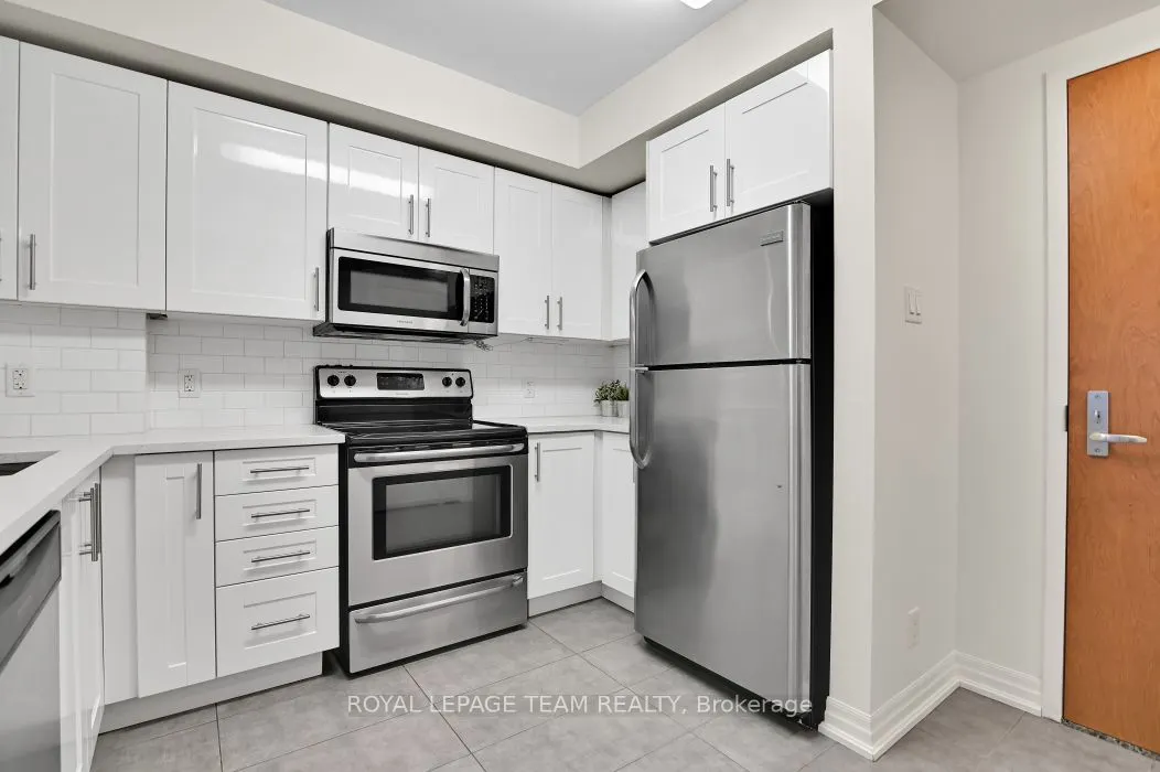 242 RIDEAU Street