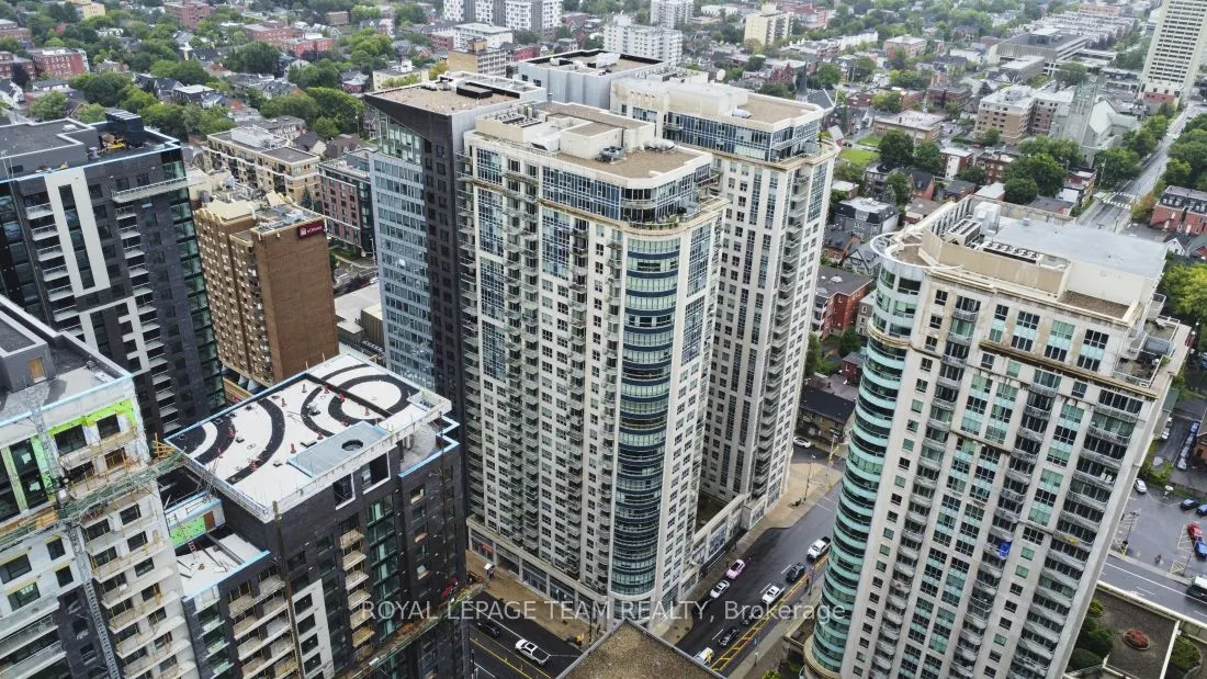 242 RIDEAU Street