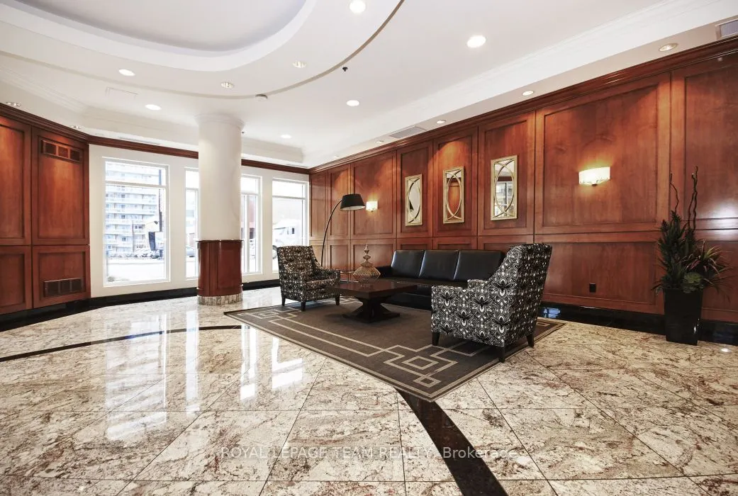 242 RIDEAU Street