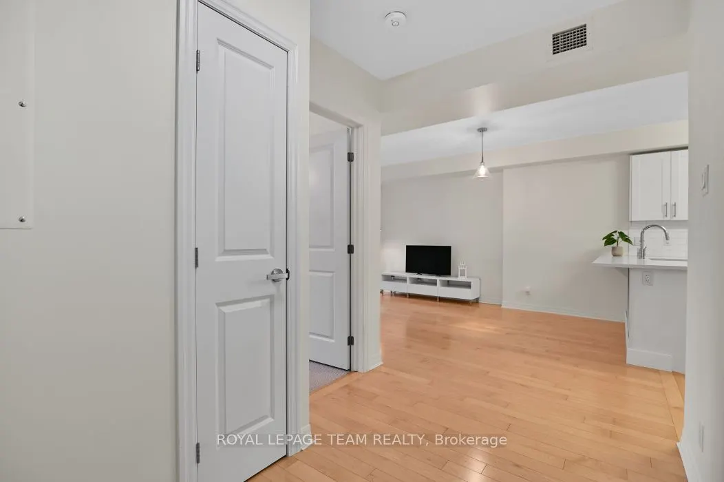 242 RIDEAU Street