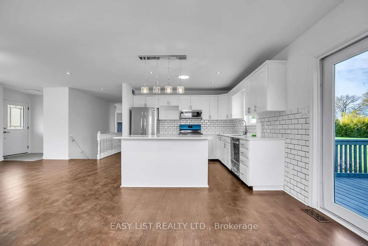 123 Livingwood Crescent