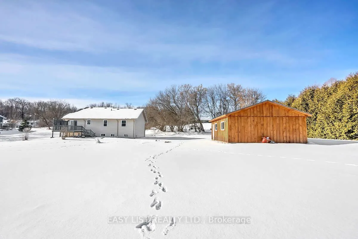 123 Livingwood Crescent