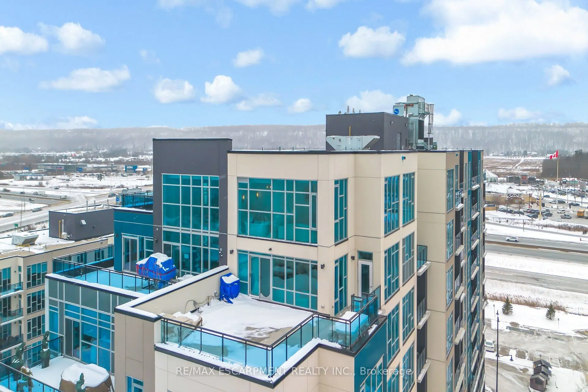 16 Concord Place, #905