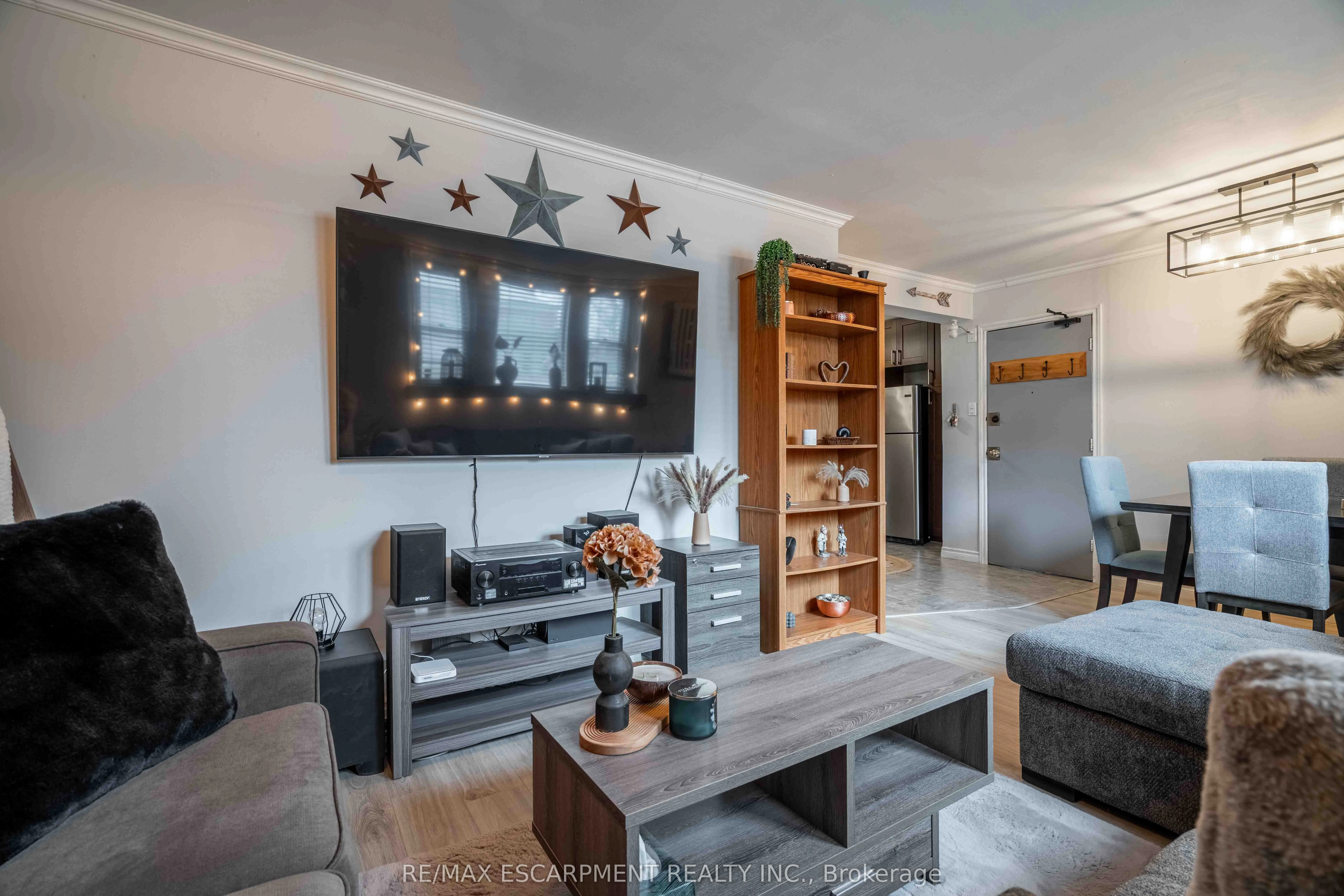 356 HUNTER Street E, #9