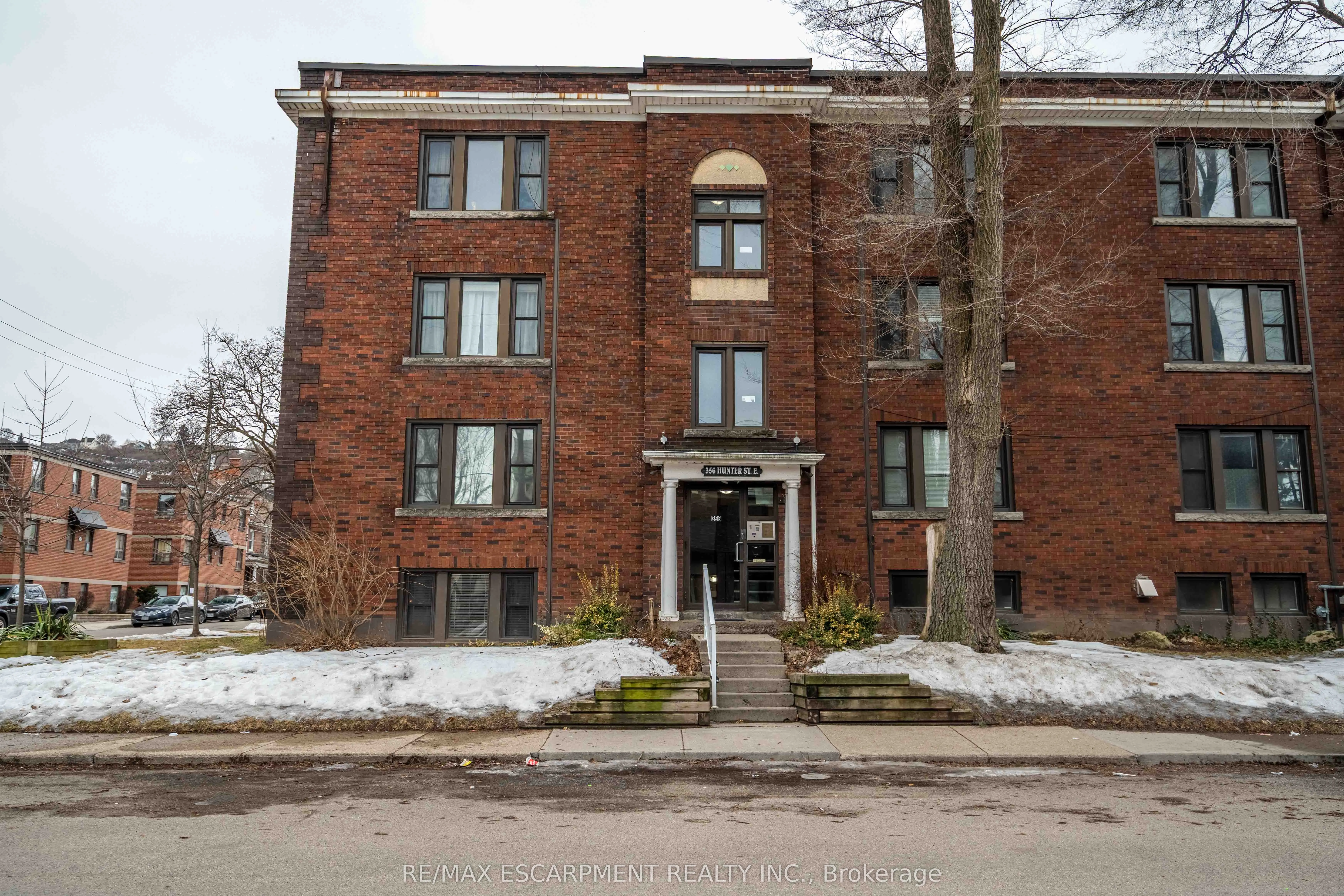 356 HUNTER Street E, #9
