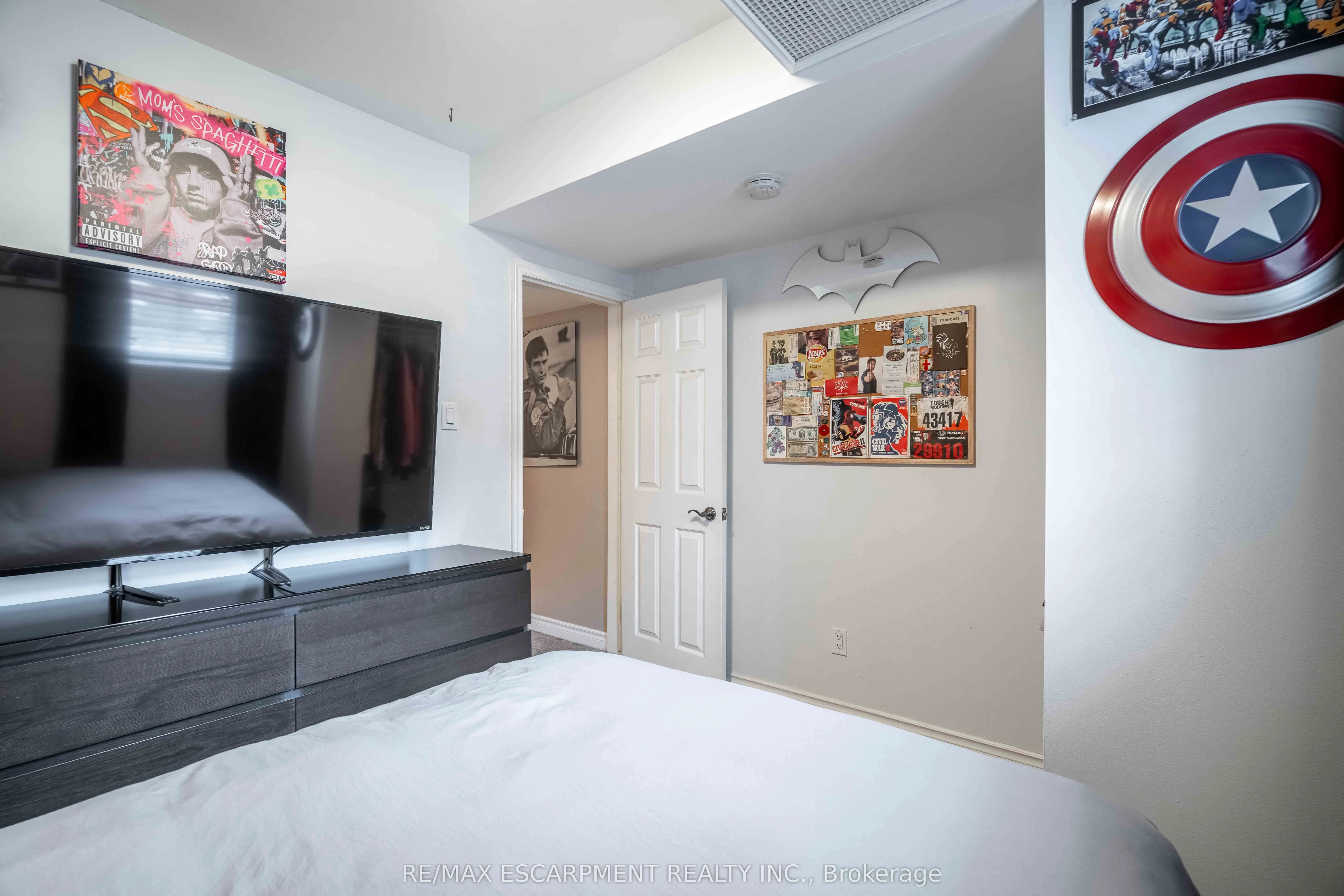 356 HUNTER Street E, #9